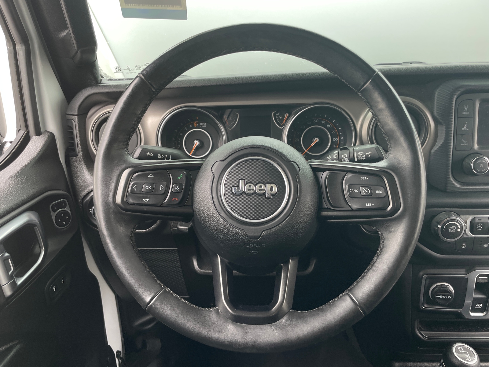 Thumbnail: 2019 Jeep Wrangler - 5