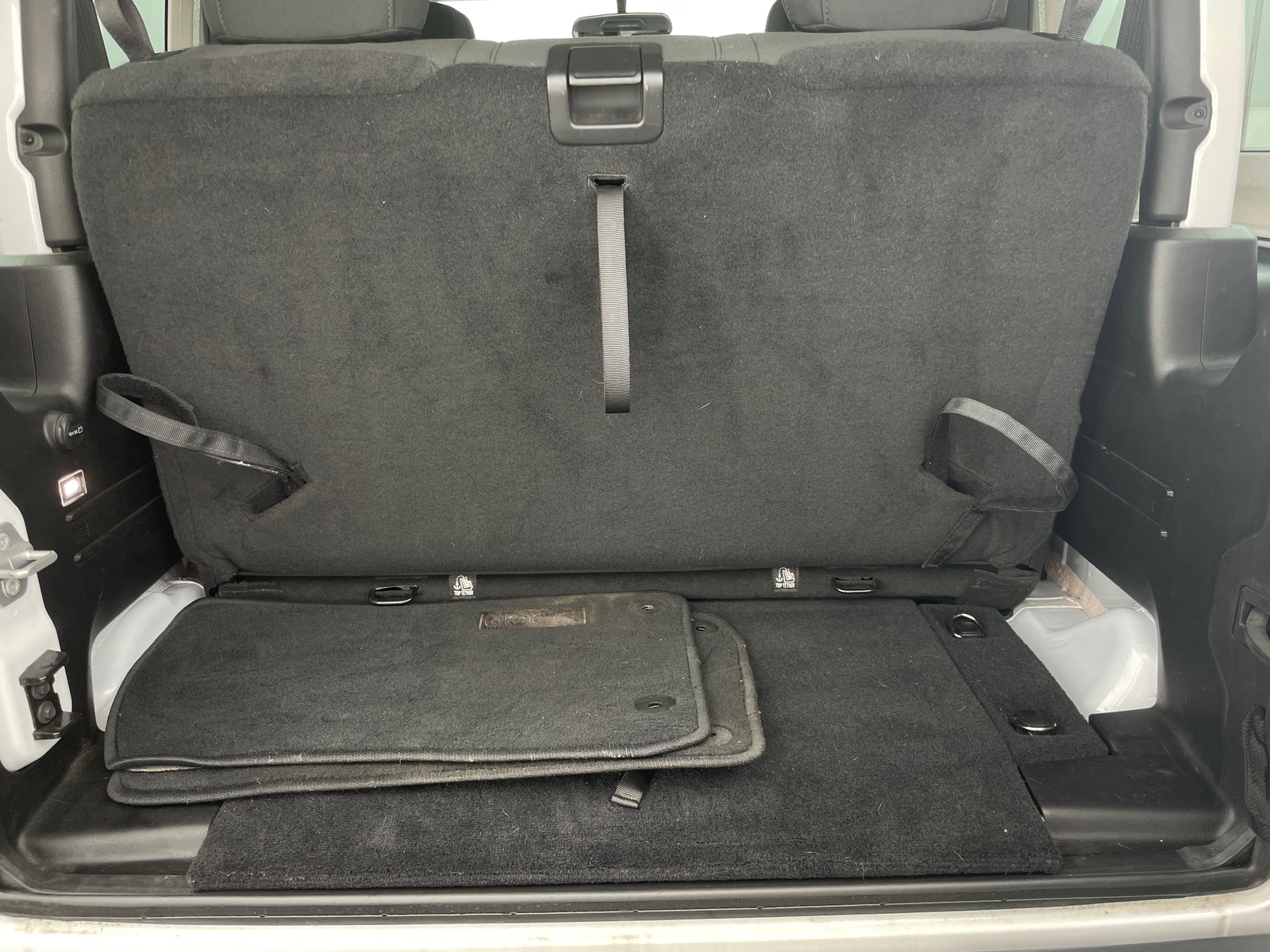 Thumbnail: 2019 Jeep Wrangler - 7