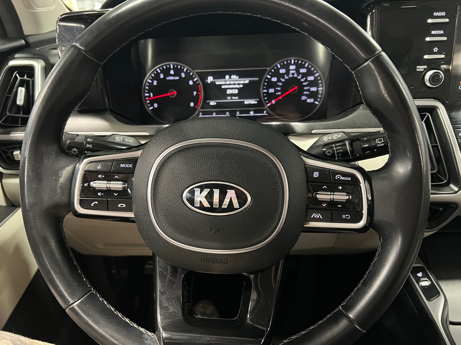Thumbnail: 2021 Kia Sorento - 4