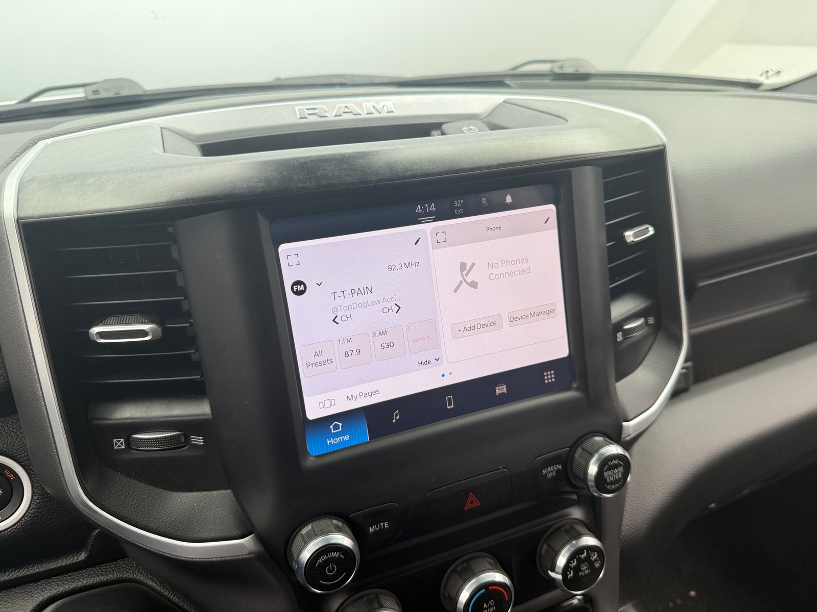 Thumbnail: 2022 RAM 1500 - 4