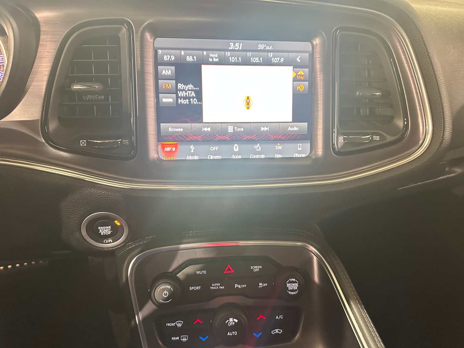 Thumbnail: 2018 Dodge Challenger - 2