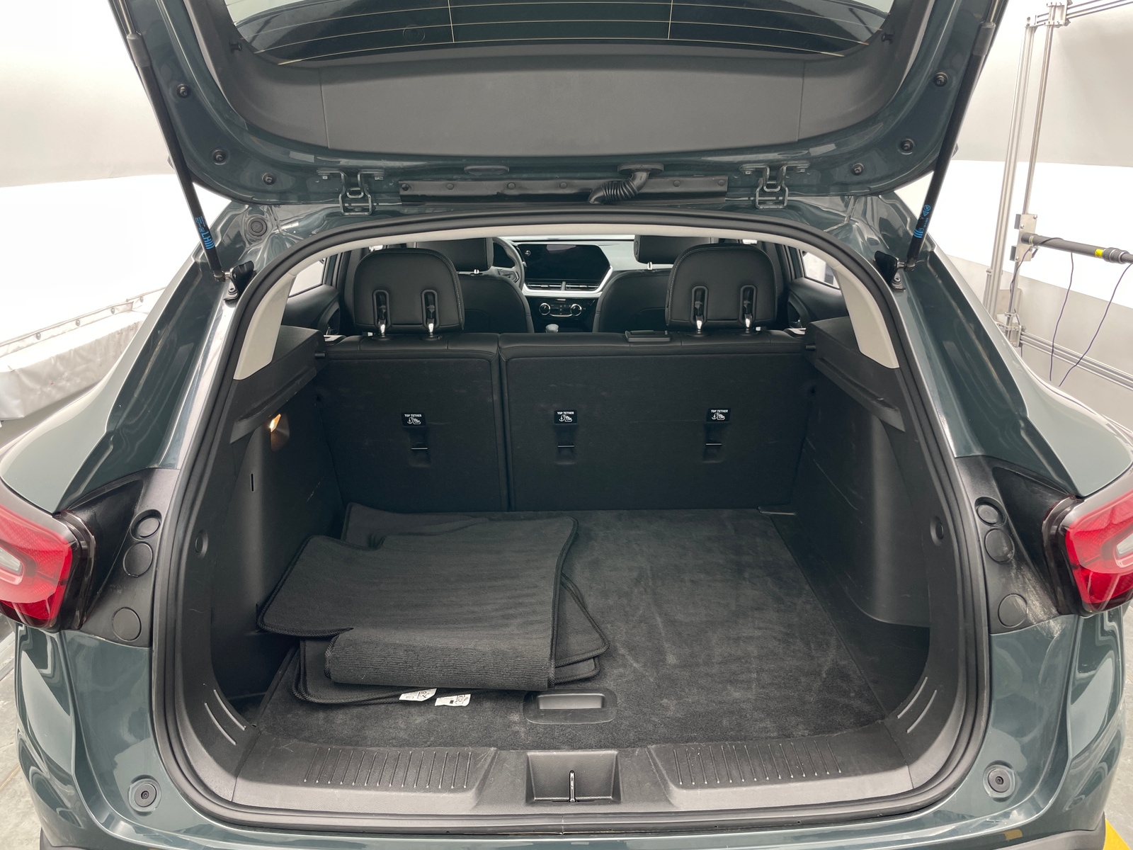 Thumbnail: 2025 Chevrolet Trax - 7