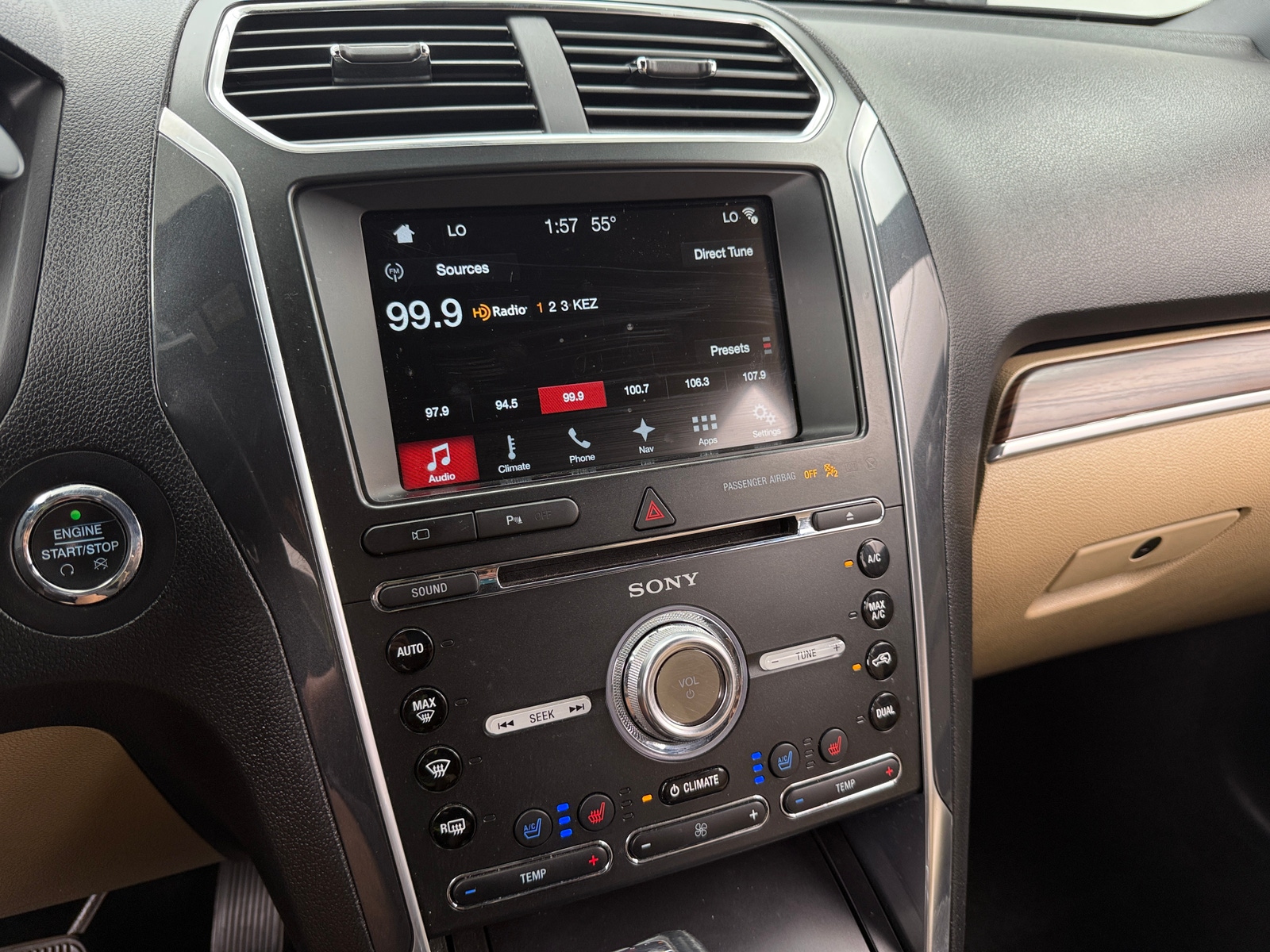 Thumbnail: 2017 Ford Explorer - 3