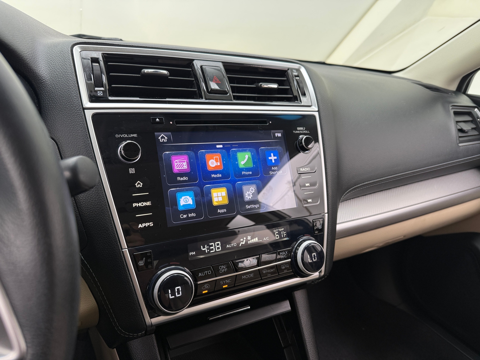 Thumbnail: 2018 Subaru Outback - 4