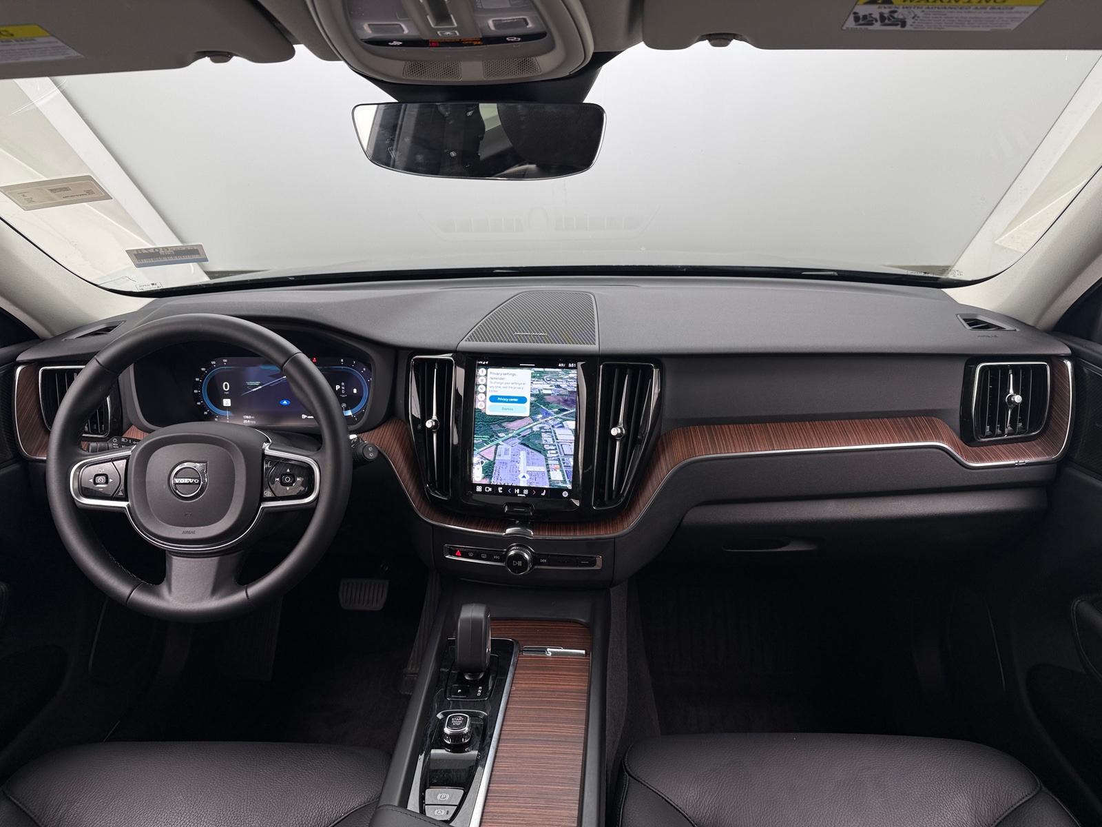 Thumbnail: 2023 Volvo XC60 - 2