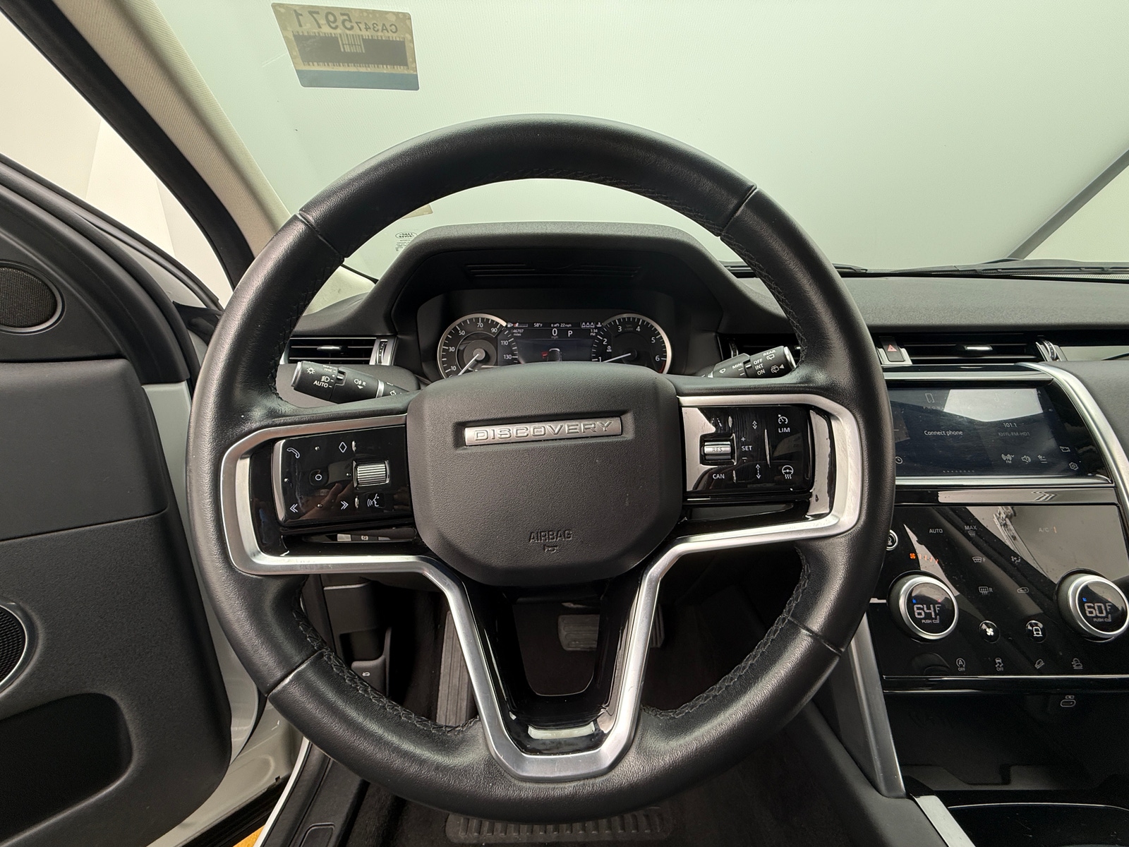 Thumbnail: 2023 Land Rover Discovery Sport - 4