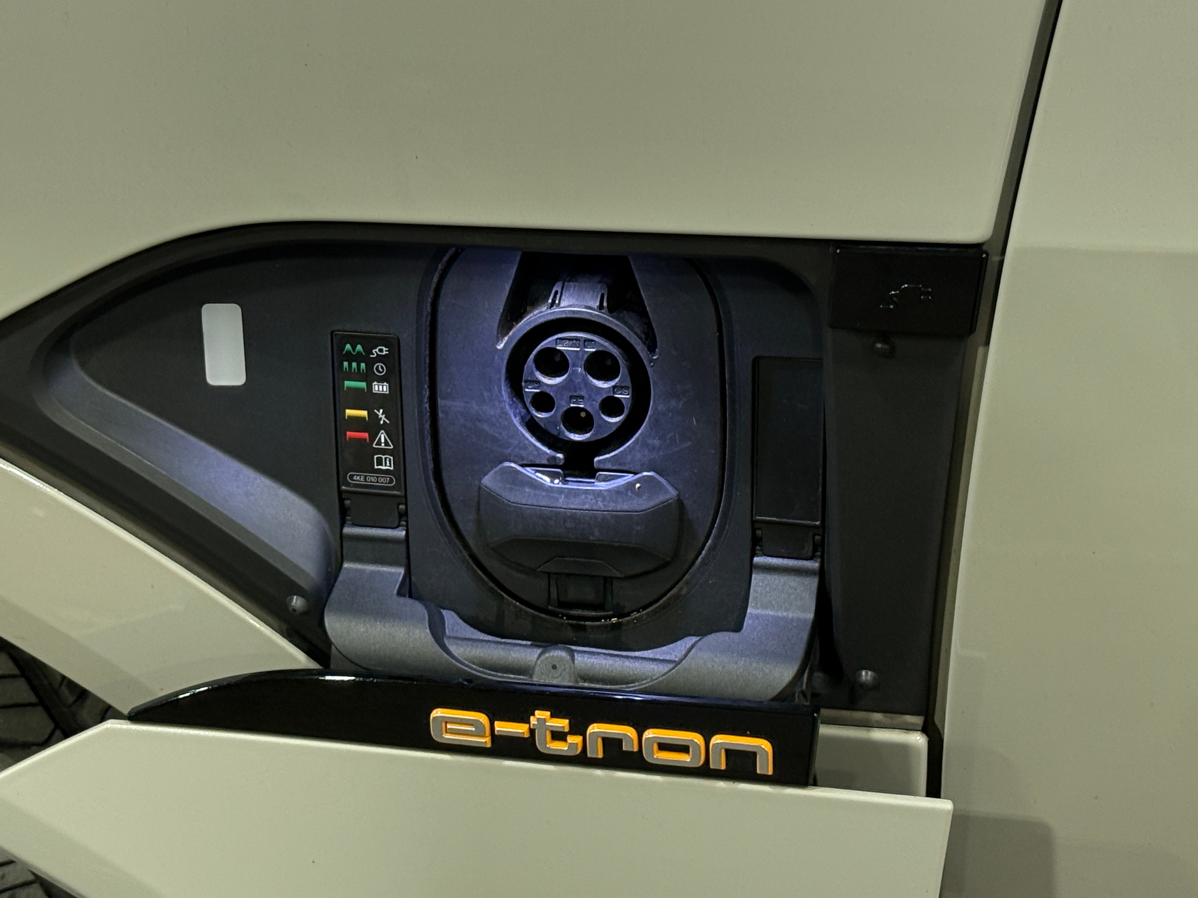 Used 2021 Audi e-tron Sportback Premium Plus with VIN WA12AAGE8MB006677 for sale in Oak Creek, WI