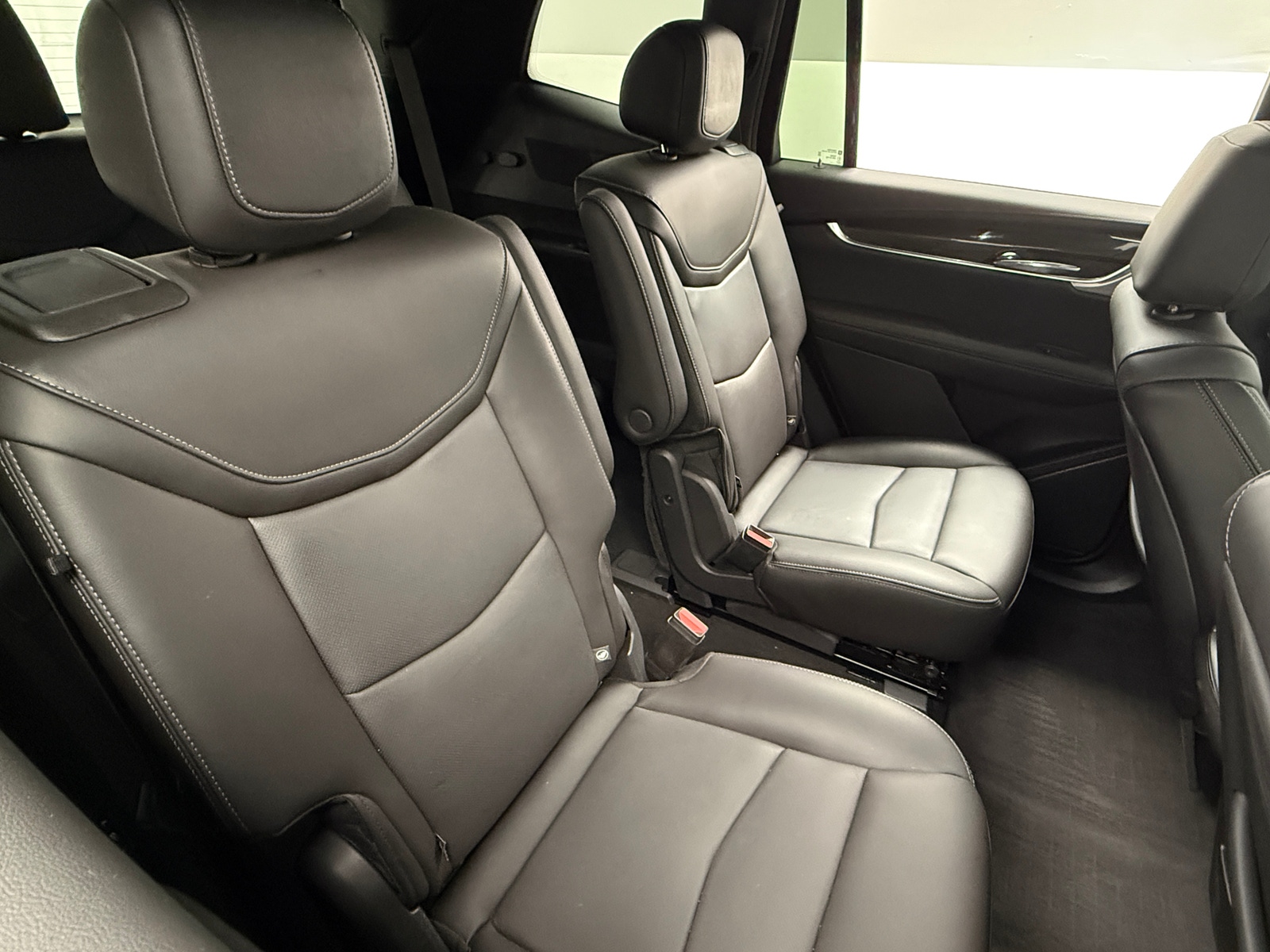 Thumbnail: 2024 Cadillac XT6 - 5