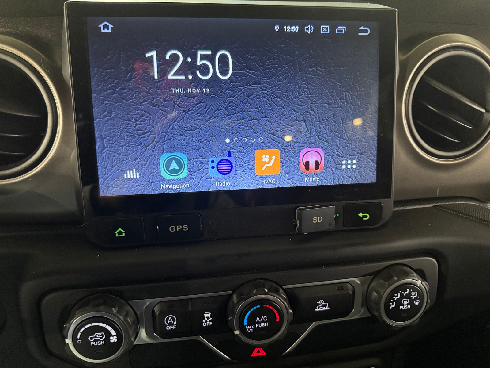 Thumbnail: 2020 Jeep Gladiator - 4