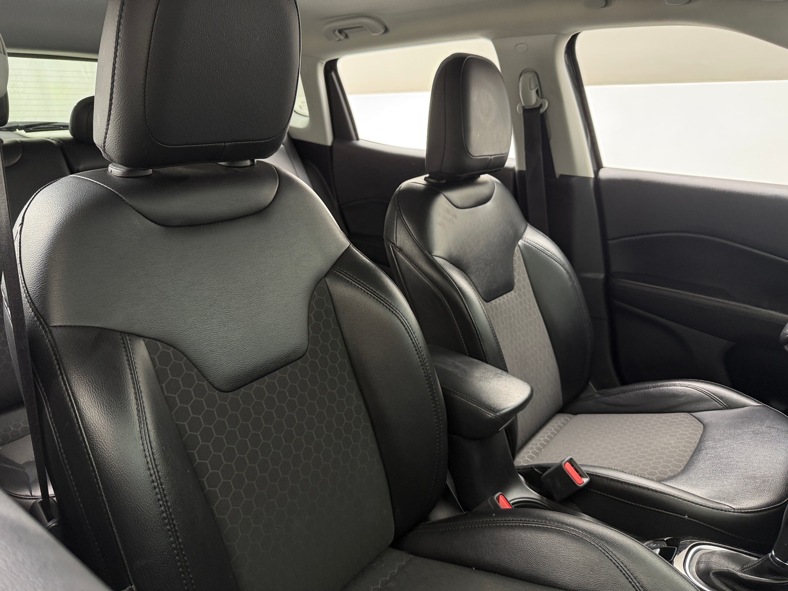 Thumbnail: 2020 Jeep Compass - 2