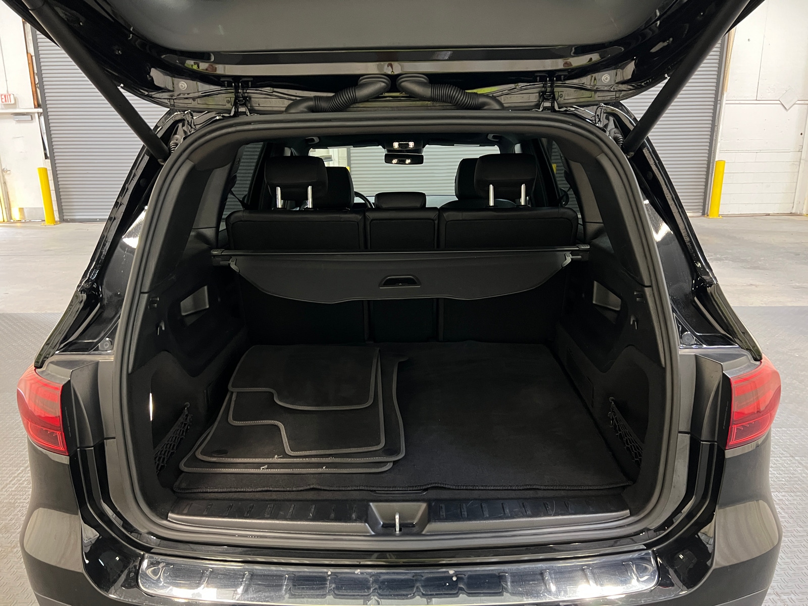 Thumbnail: 2024 Mercedes-Benz GLB - 6