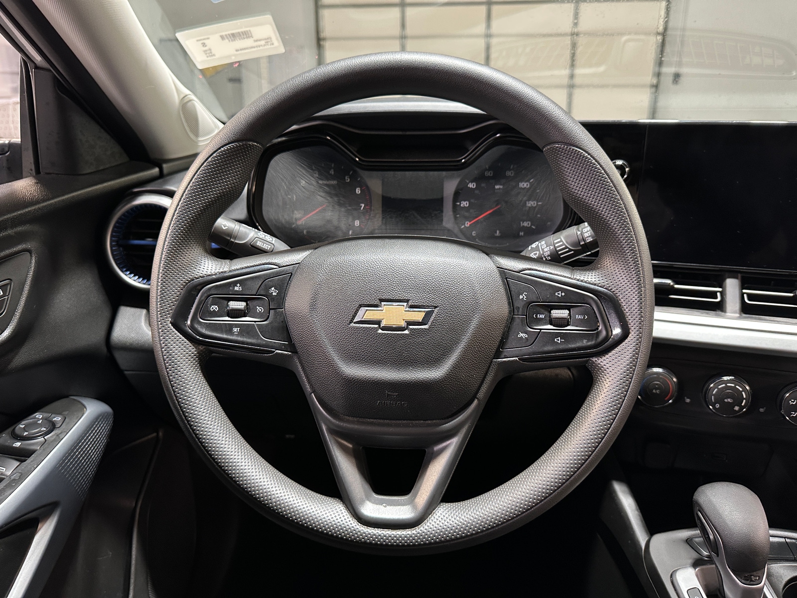 Thumbnail: 2024 Chevrolet Trax - 5