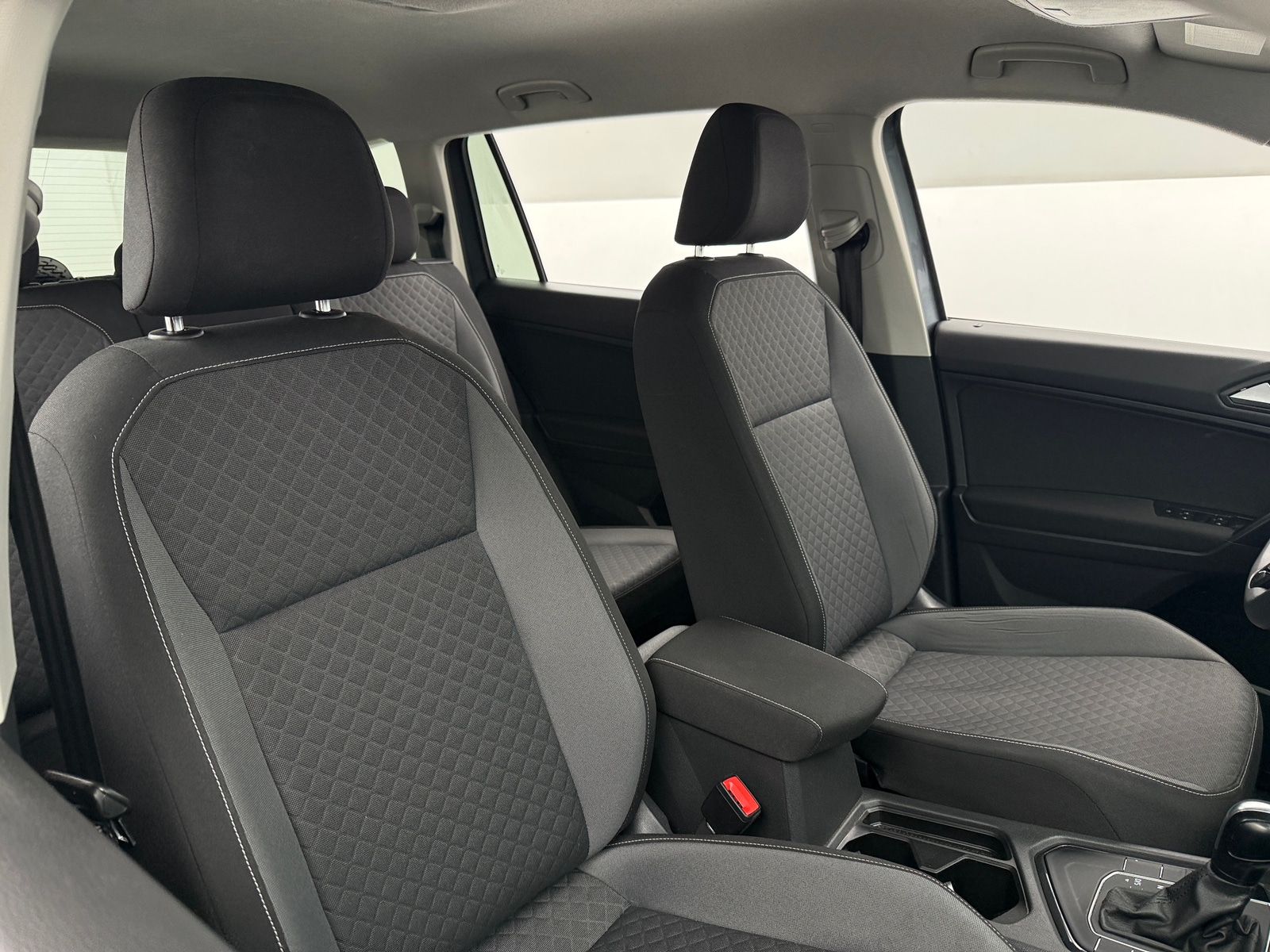 Thumbnail: 2021 Volkswagen Tiguan - 2