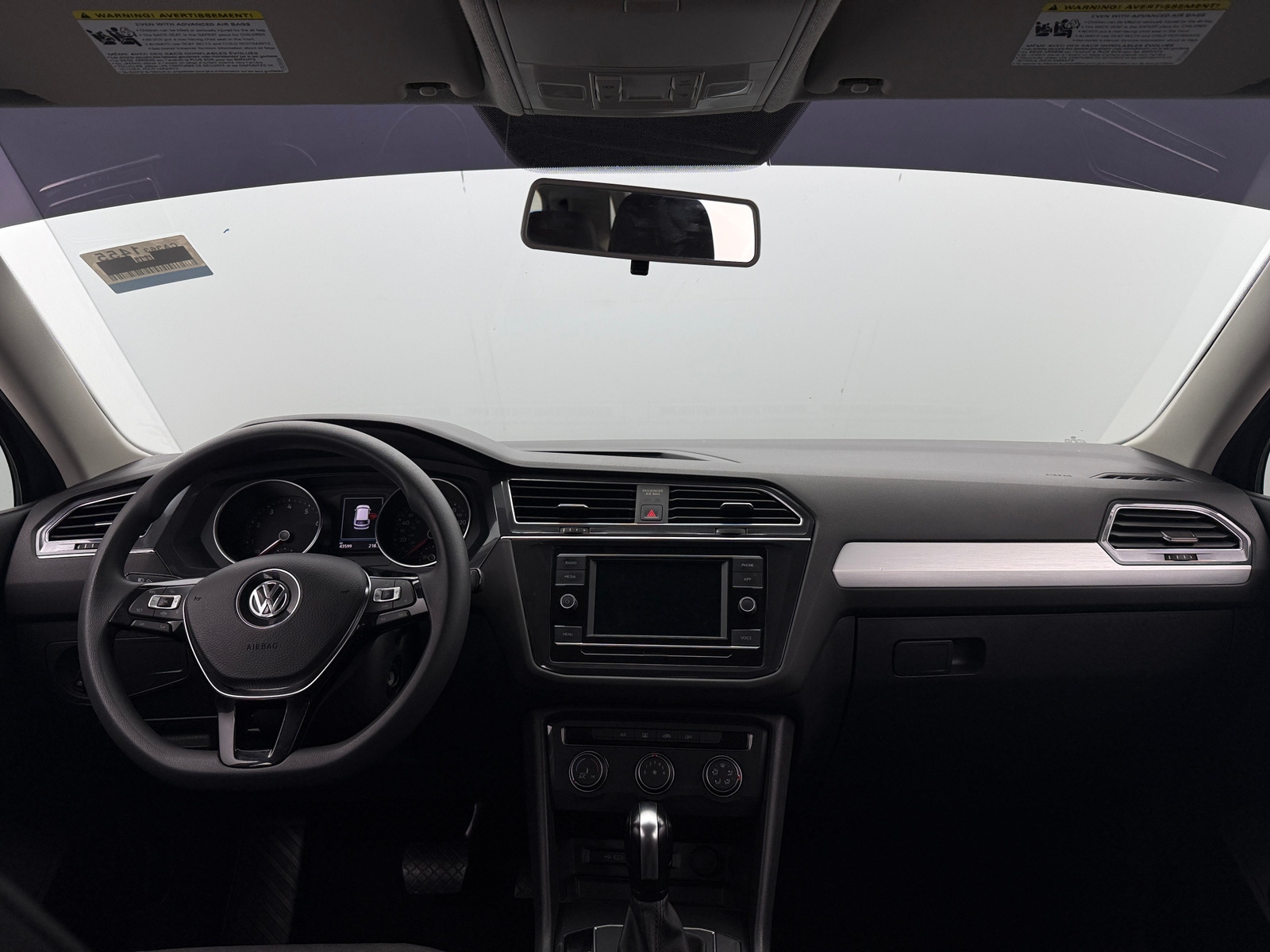 Thumbnail: 2021 Volkswagen Tiguan - 3