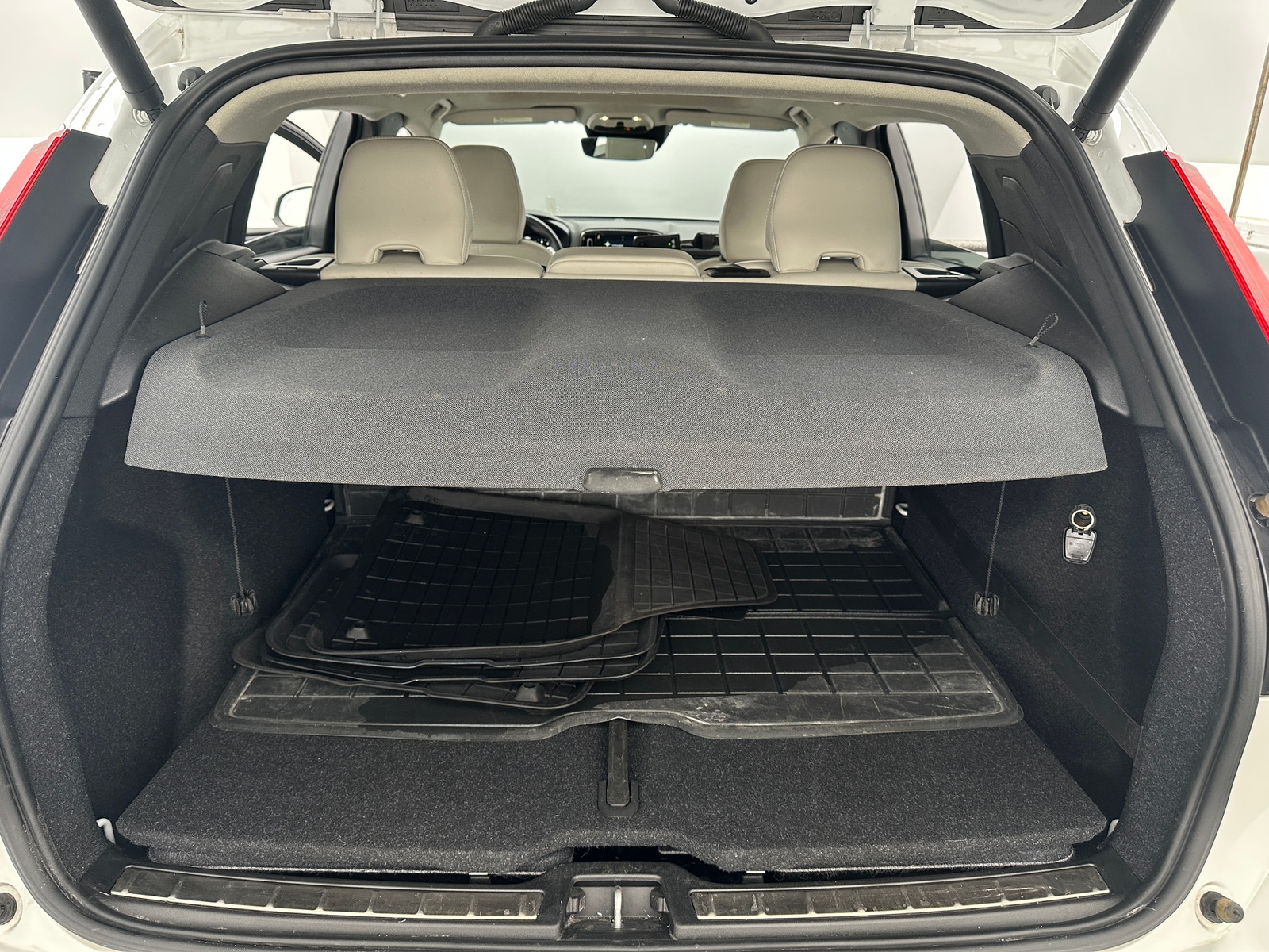 Thumbnail: 2019 Volvo XC40 - 6