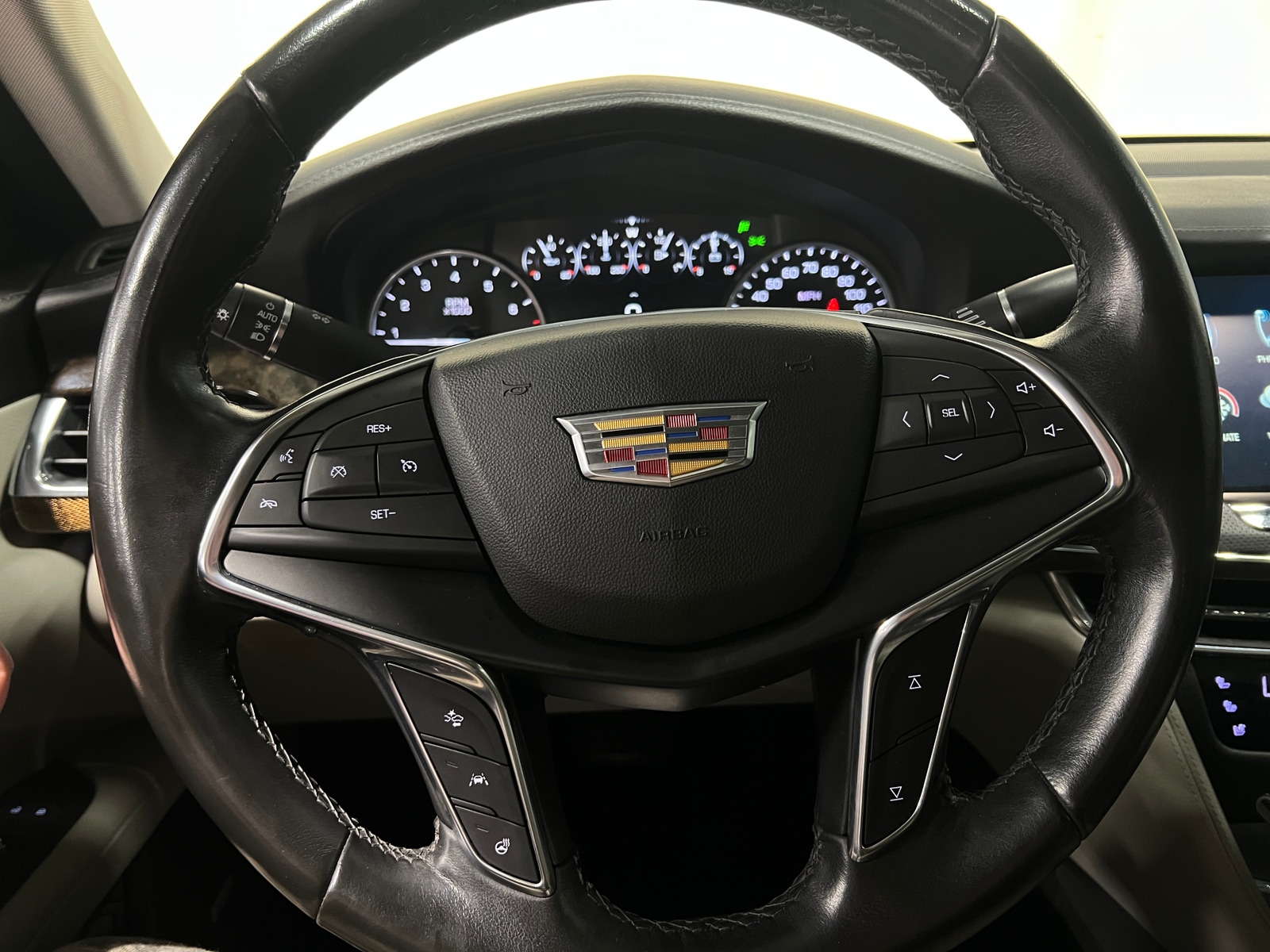 Thumbnail: 2018 Cadillac CT6 - 4