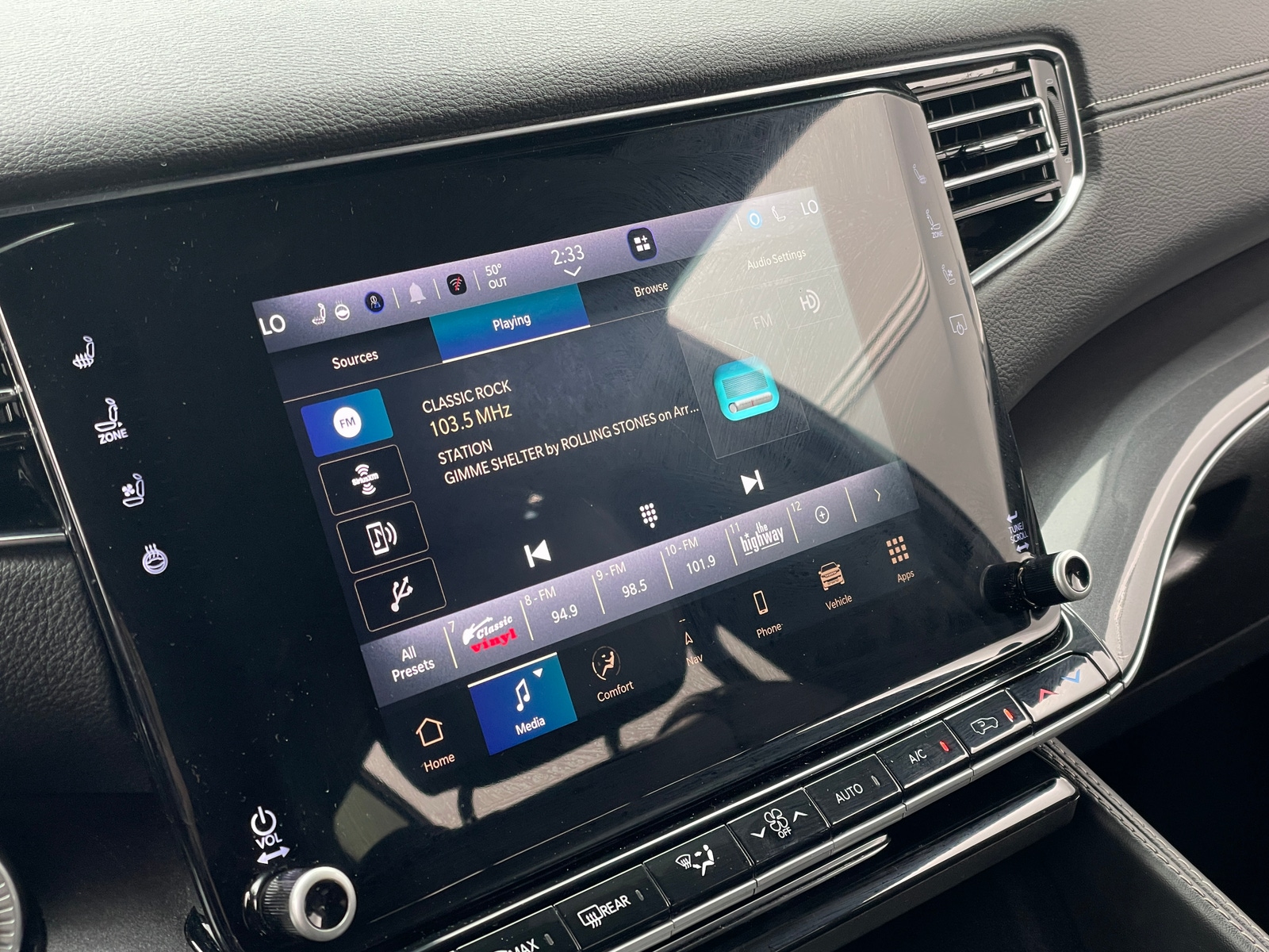 Thumbnail: 2023 Jeep Wagoneer - 3