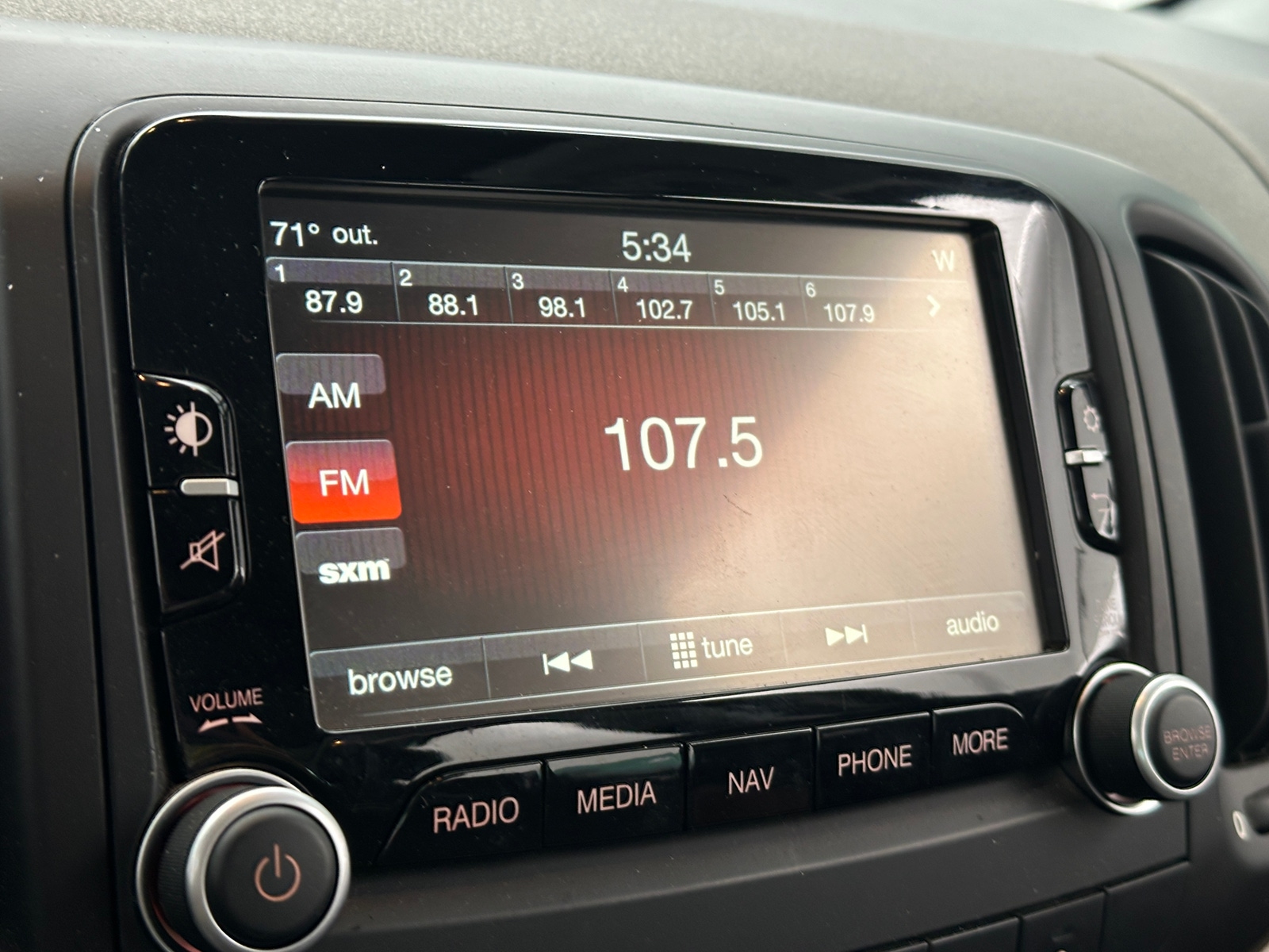 Thumbnail: 2014 Fiat 500L - 4