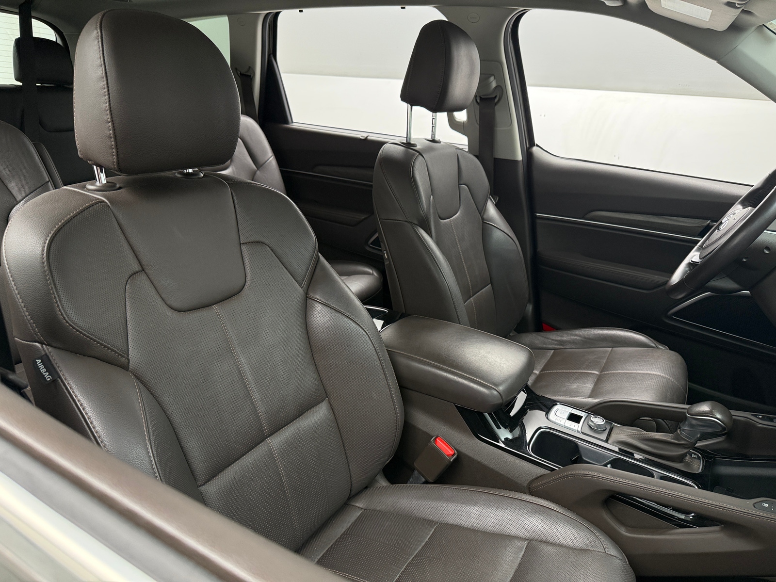 Thumbnail: 2020 Kia Telluride - 2