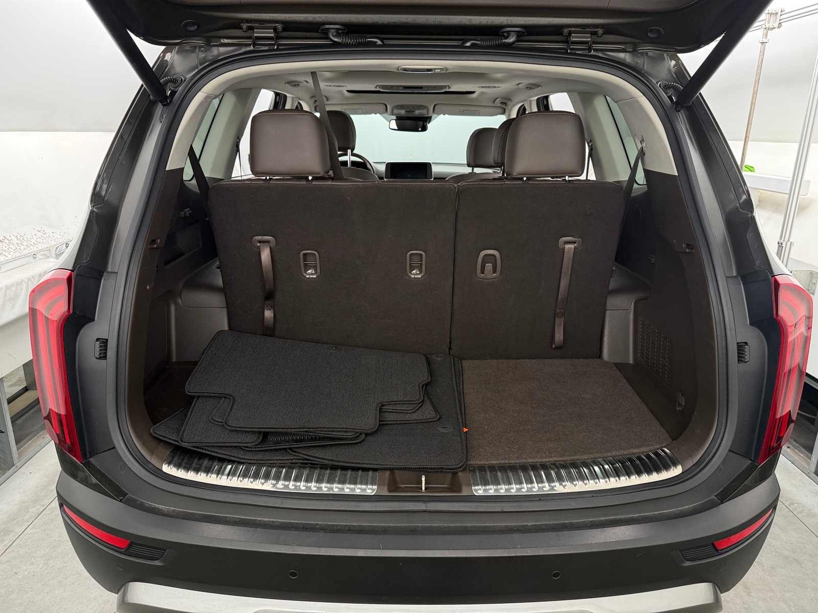 Thumbnail: 2020 Kia Telluride - 7