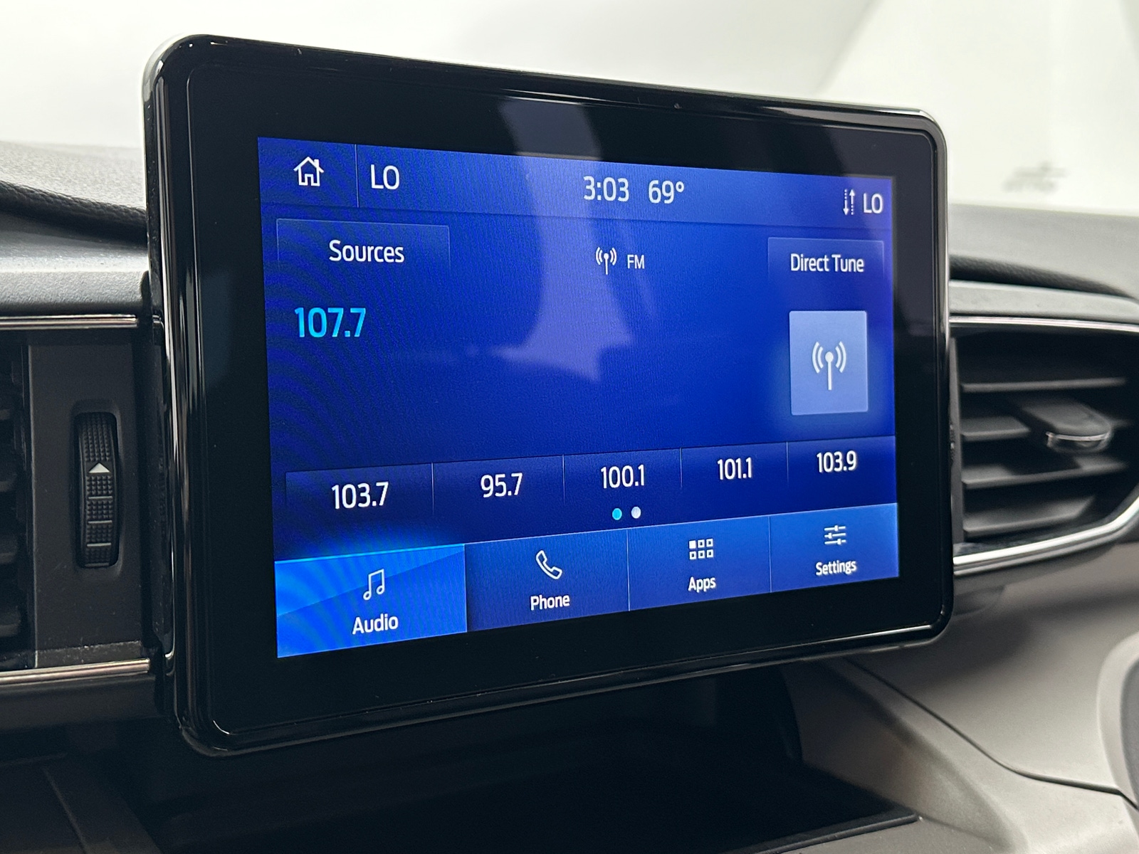 Thumbnail: 2023 Ford Explorer - 4