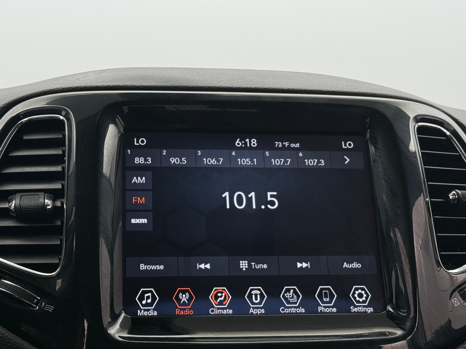 Thumbnail: 2019 Jeep Compass - 3