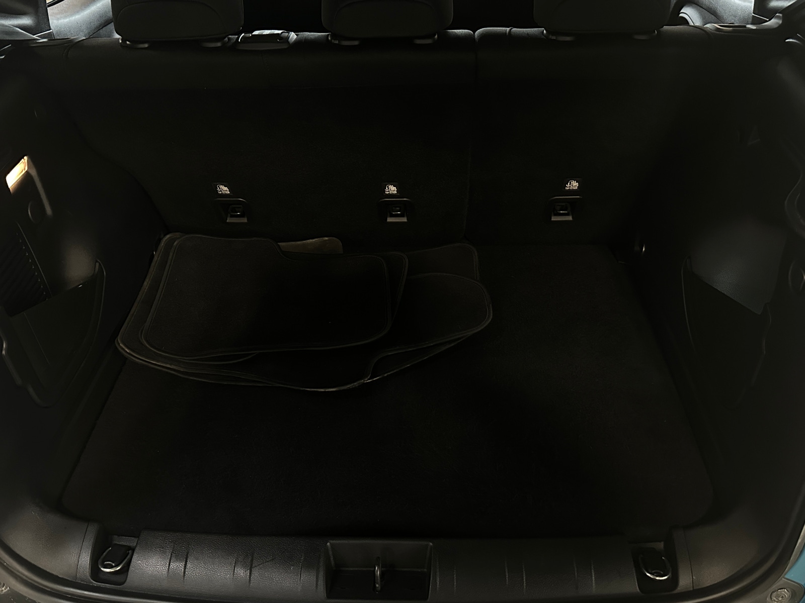 Thumbnail: 2020 Jeep Renegade - 7