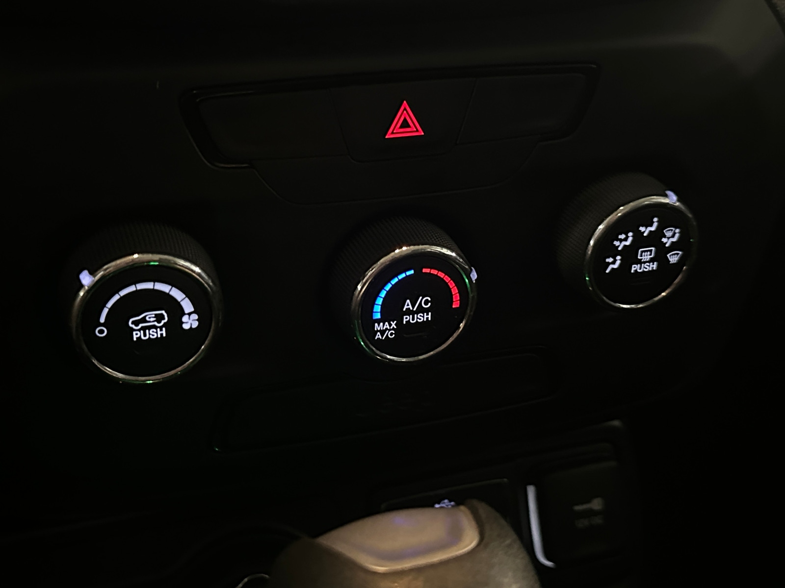 Thumbnail: 2020 Jeep Renegade - 4