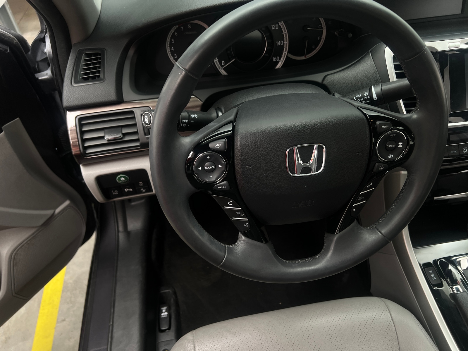 Thumbnail: 2017 Honda Accord - 4