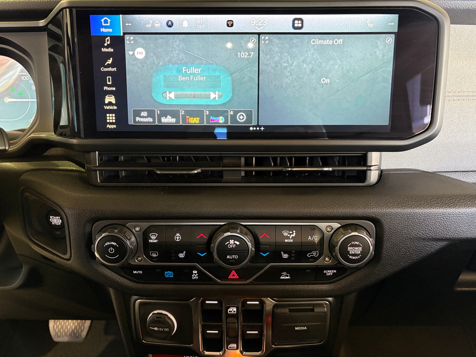 Thumbnail: 2024 Jeep Wrangler - 4