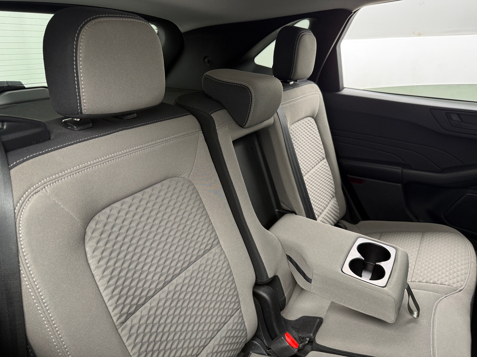 Thumbnail: 2022 Ford Escape - 6