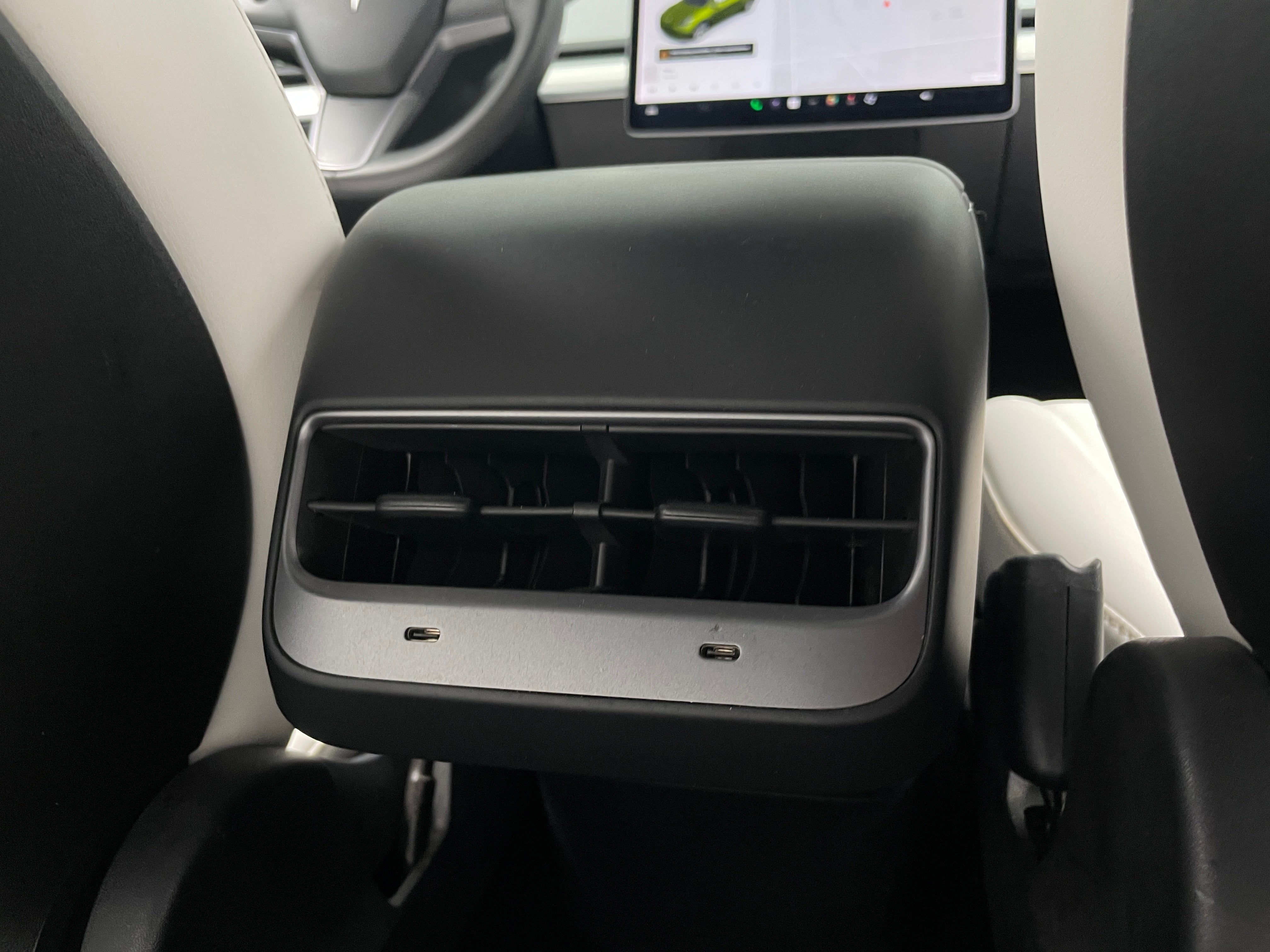 Used 2020 Tesla Model Y Long Range with VIN 5YJYGDEE1LF032469 for sale in Oak Creek, WI