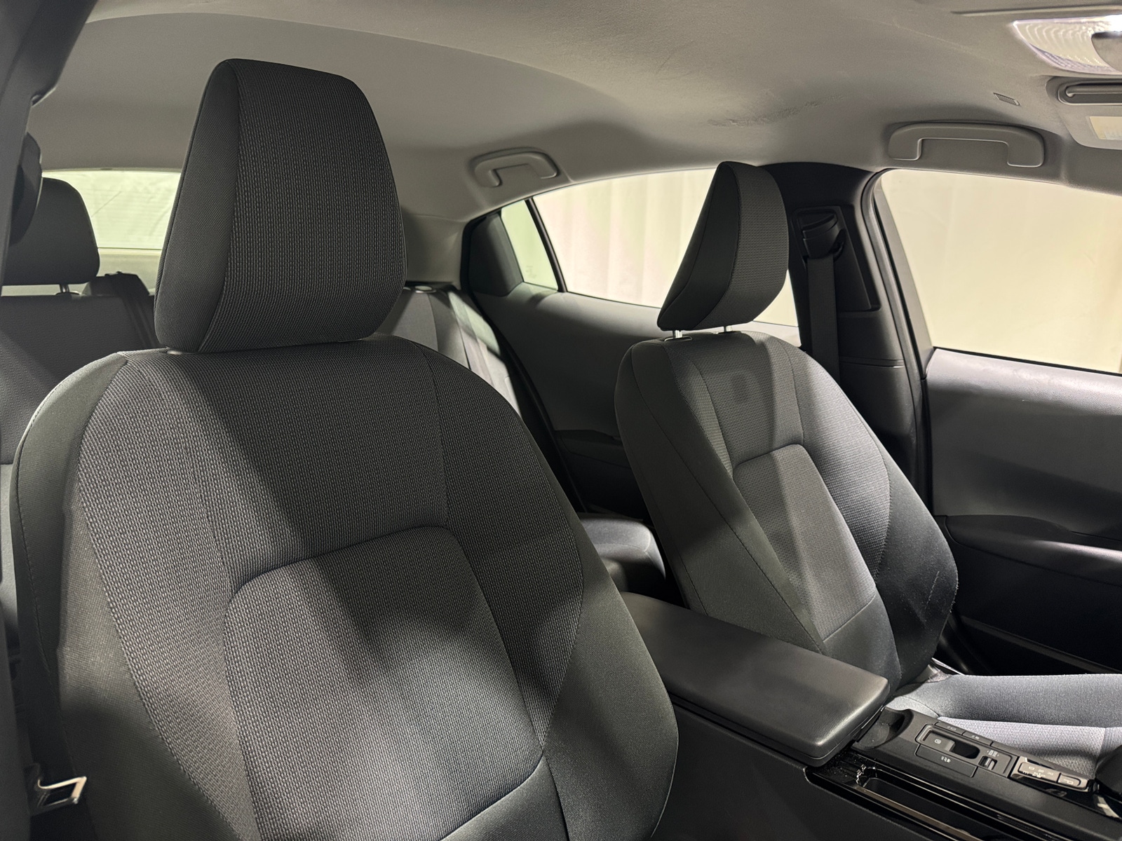 Thumbnail: 2025 Toyota Prius - 2