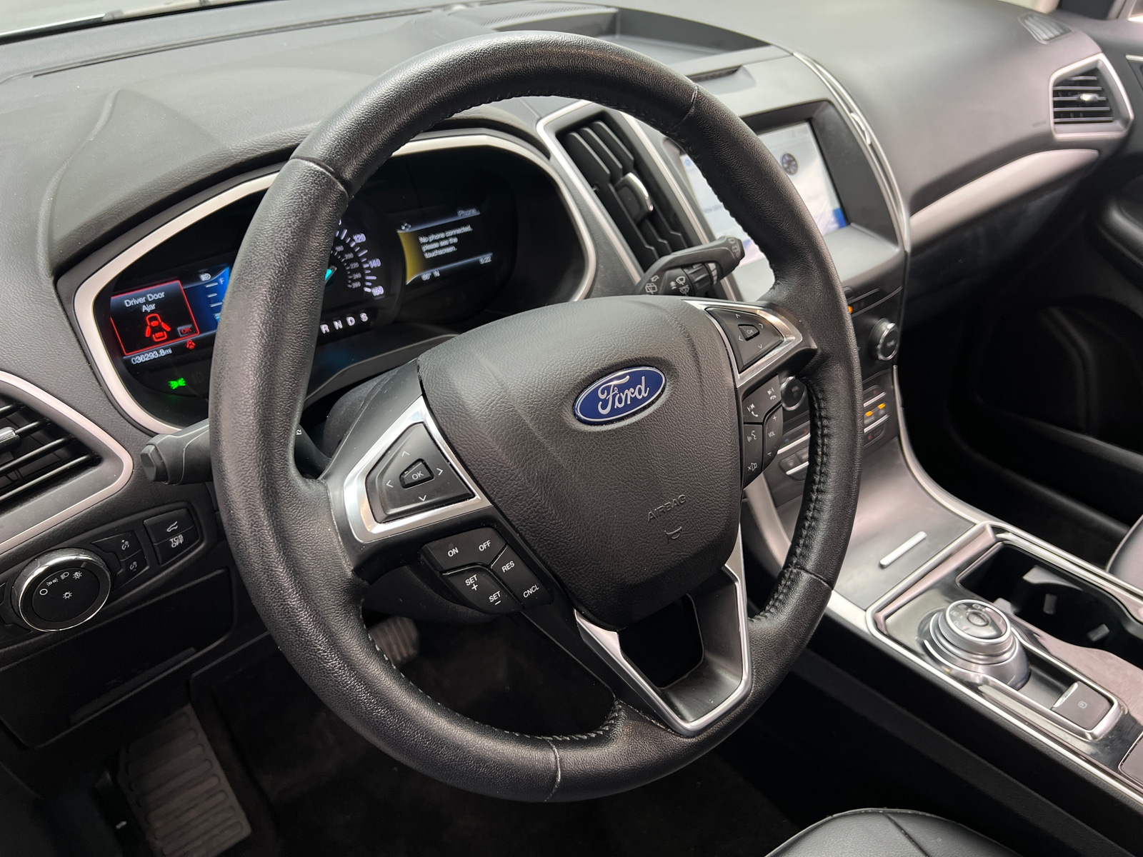 Thumbnail: 2020 Ford Edge - 4