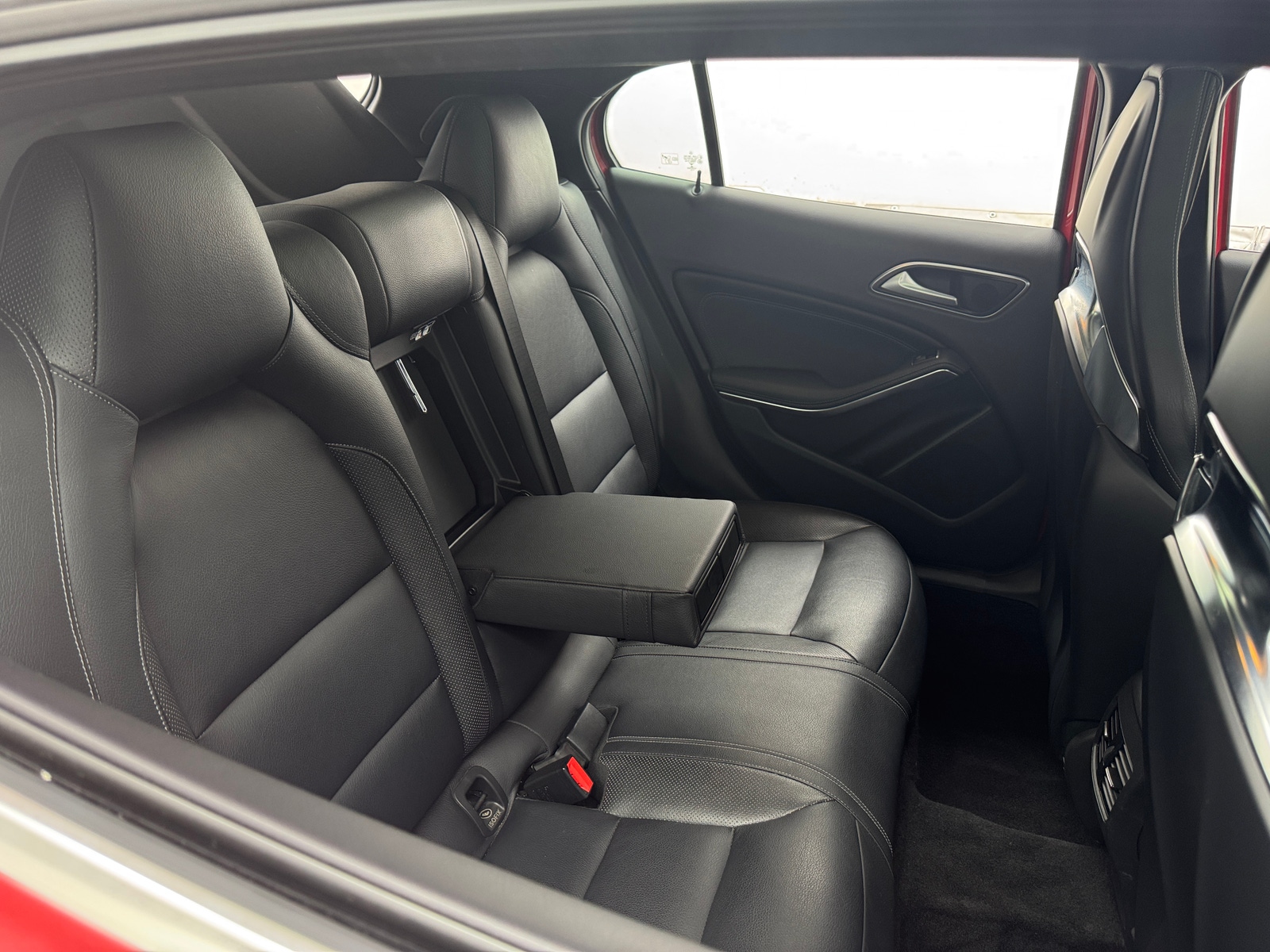 Thumbnail: 2016 Mercedes-Benz GLA - 5