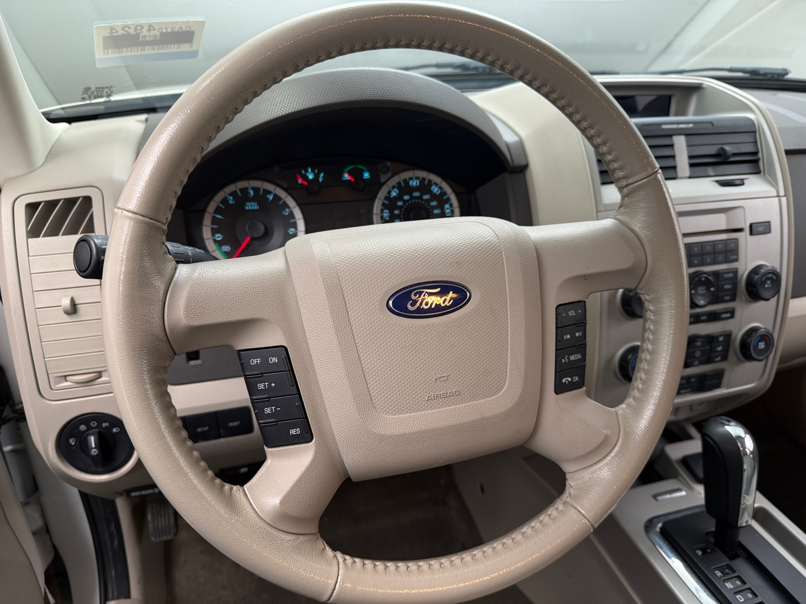 Thumbnail: 2011 Ford Escape - 5