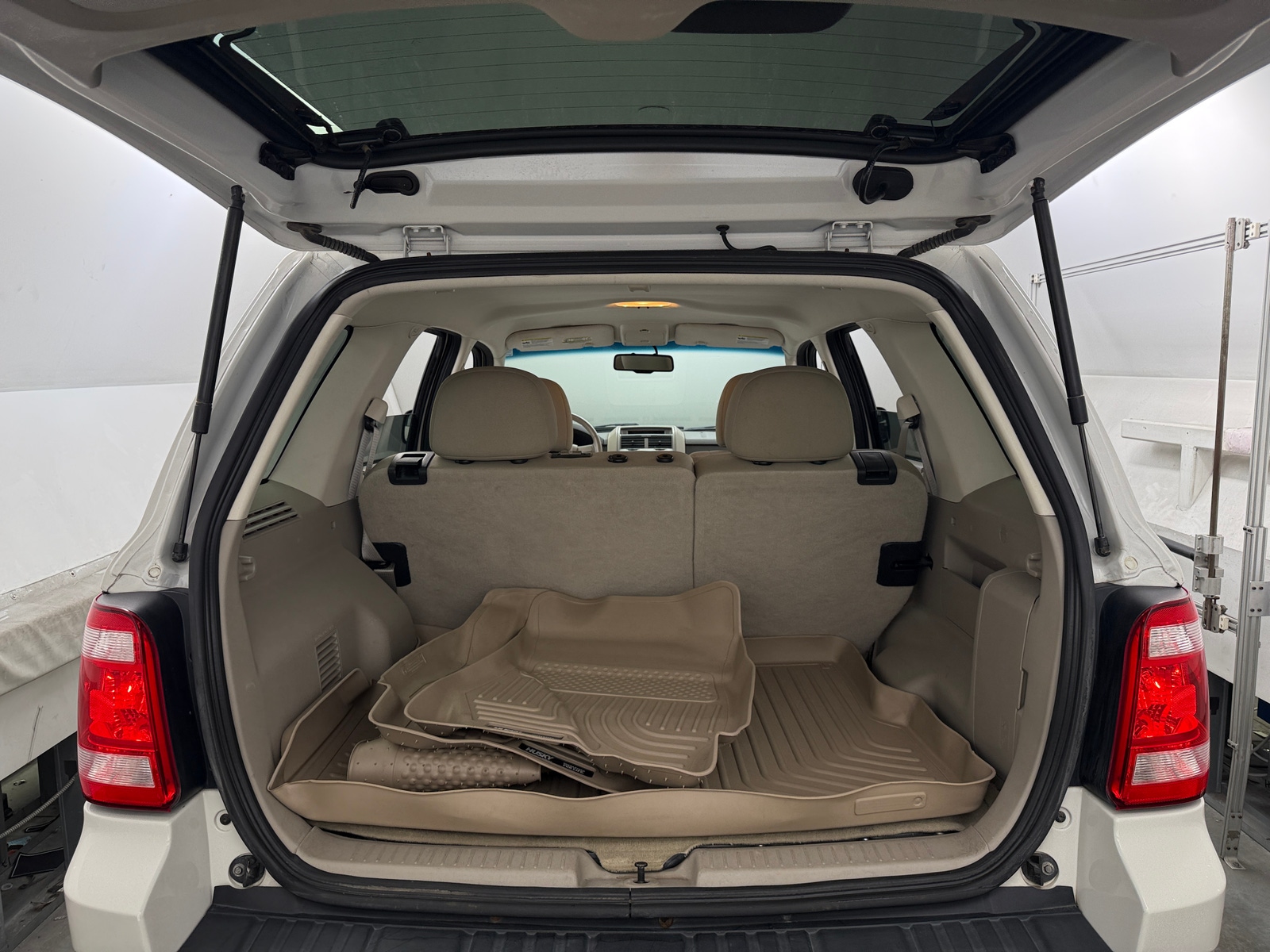 Thumbnail: 2011 Ford Escape - 7