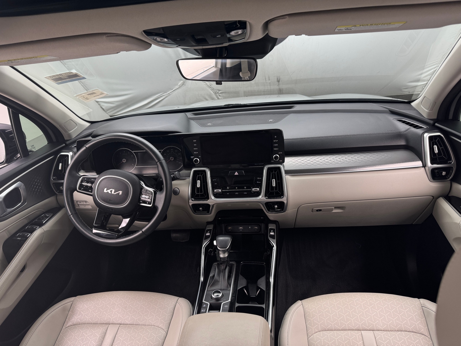 Thumbnail: 2022 Kia Sorento - 2