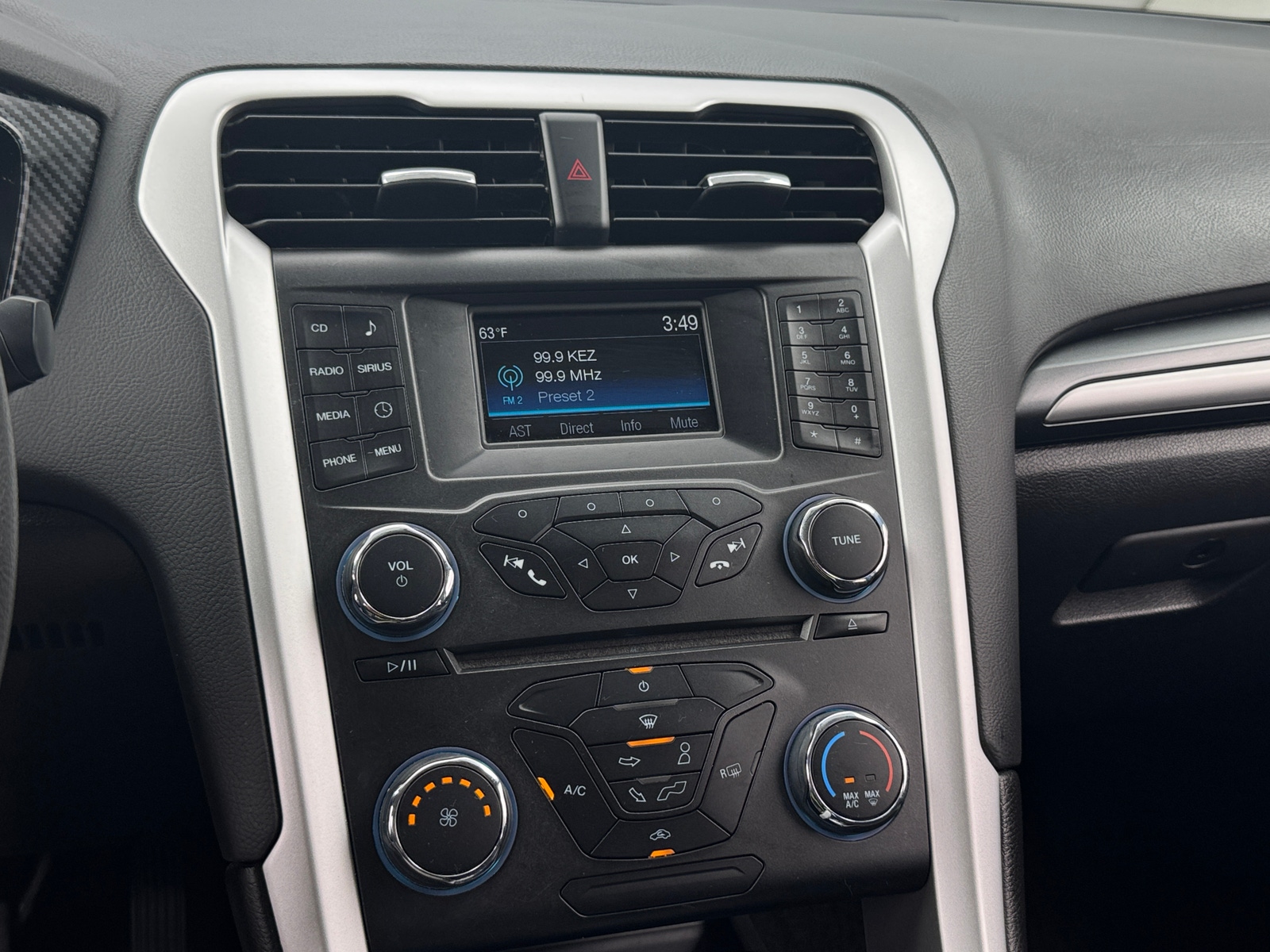 Thumbnail: 2015 Ford Fusion - 4