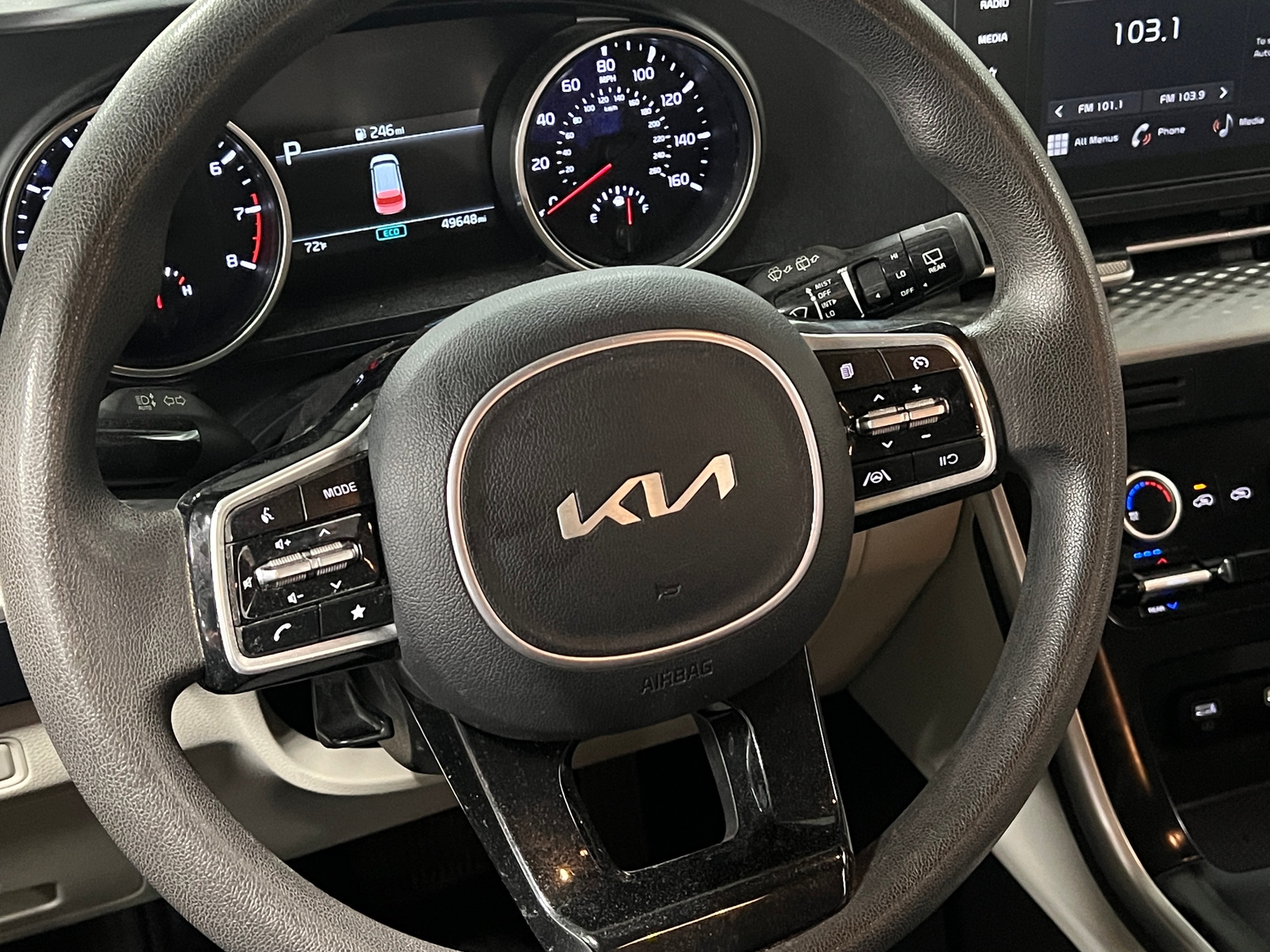 Thumbnail: 2023 Kia Carnival - 5