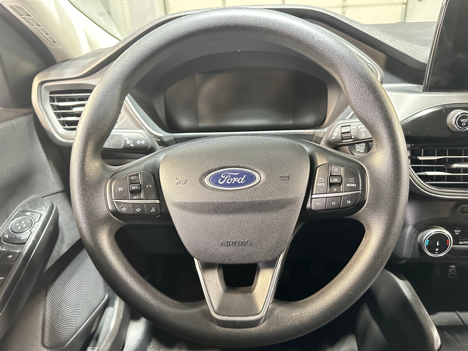 Thumbnail: 2025 Ford Escape - 5