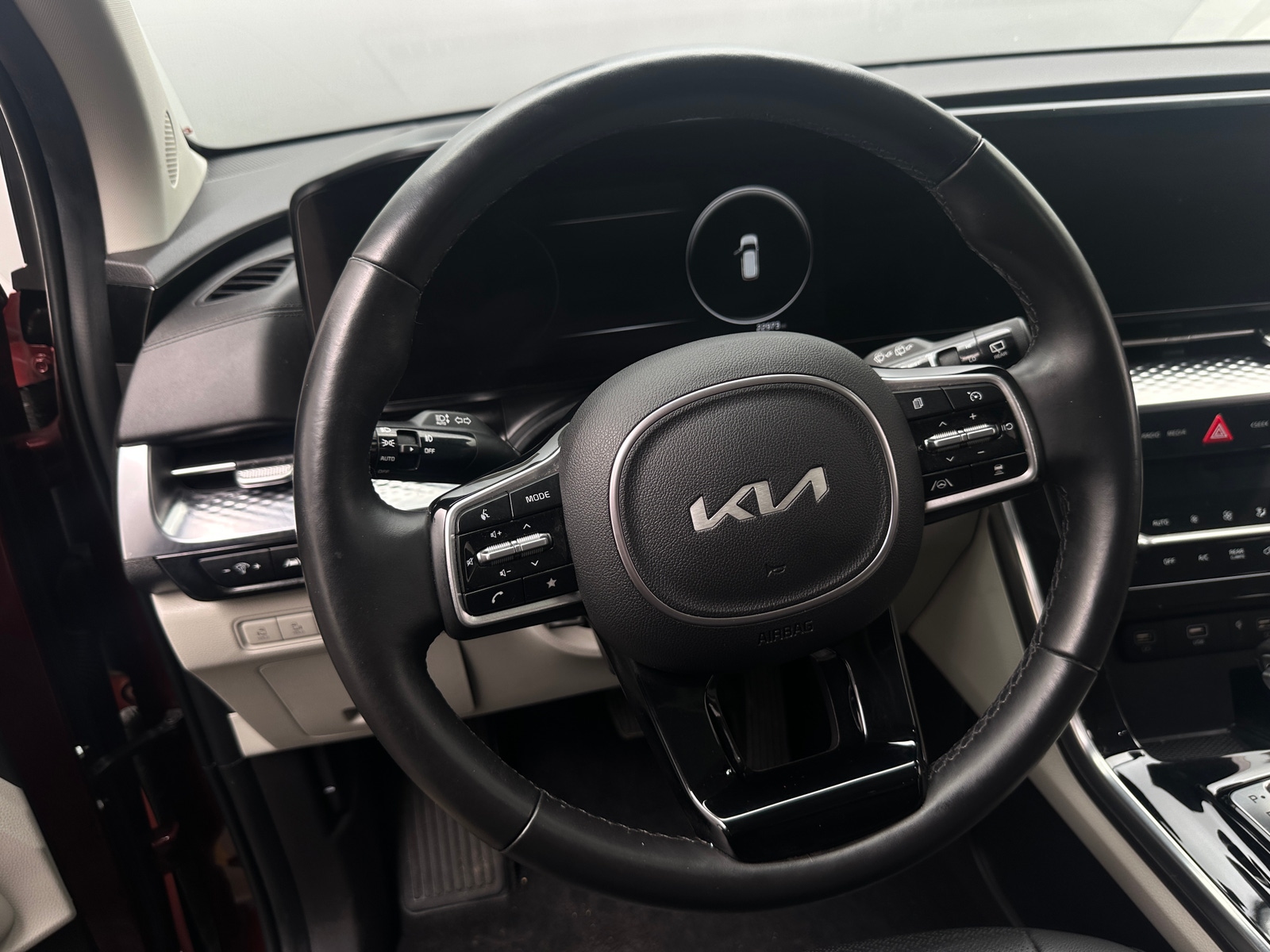 Thumbnail: 2022 Kia Carnival - 4