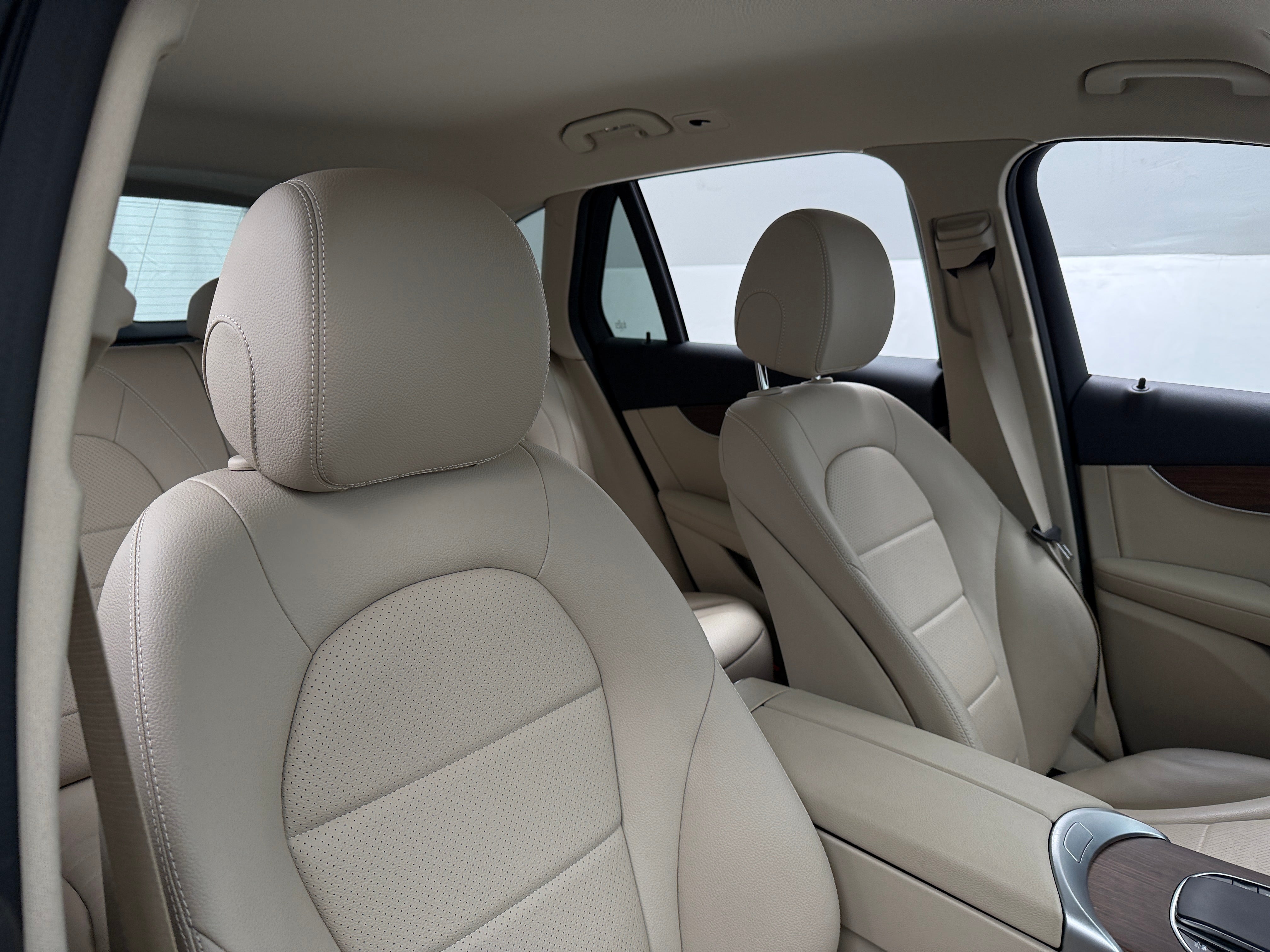 2022 Mercedes-Benz GLC