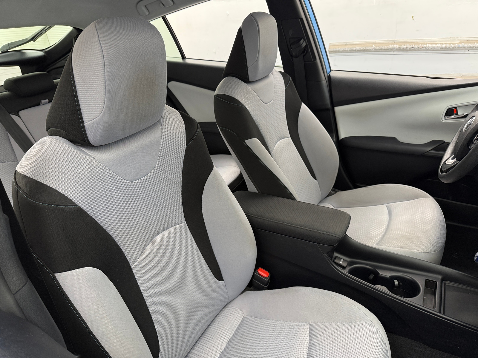 Thumbnail: 2021 Toyota Prius - 2