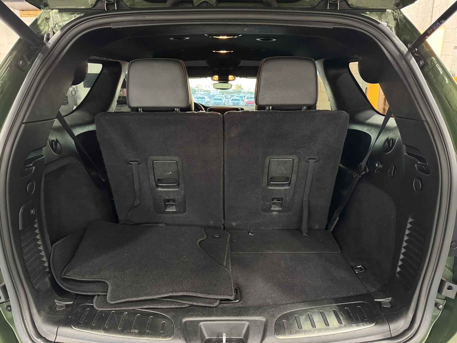 Thumbnail: 2021 Dodge Durango - 6