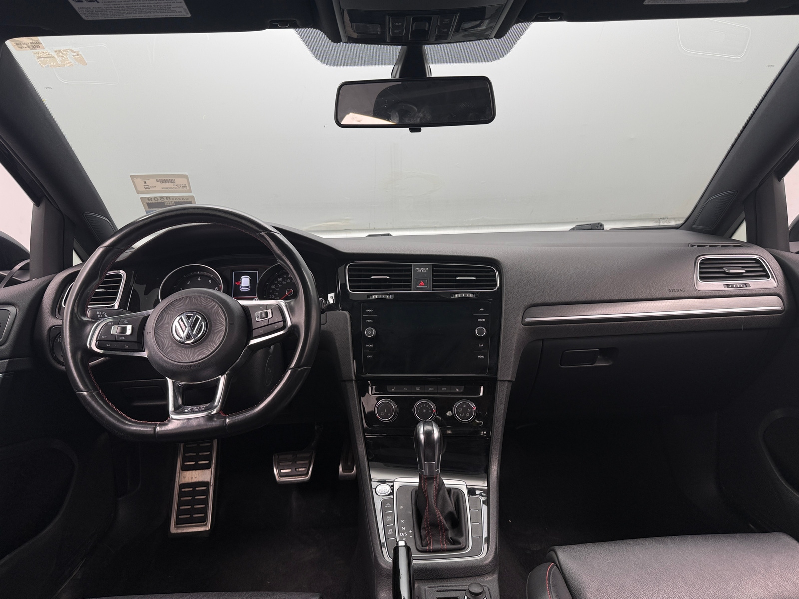 Thumbnail: 2018 Volkswagen Golf - 2