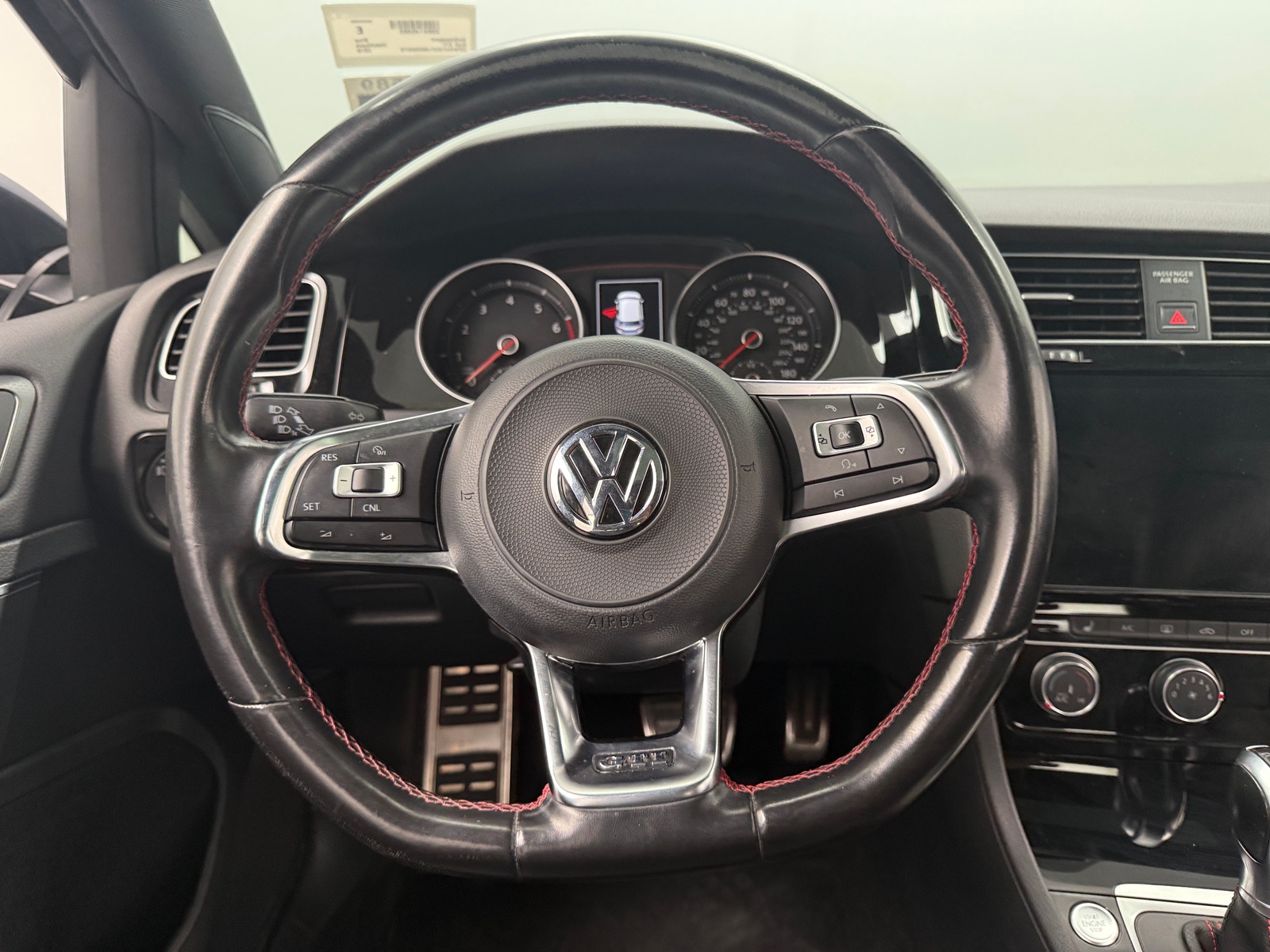 Thumbnail: 2018 Volkswagen Golf - 4