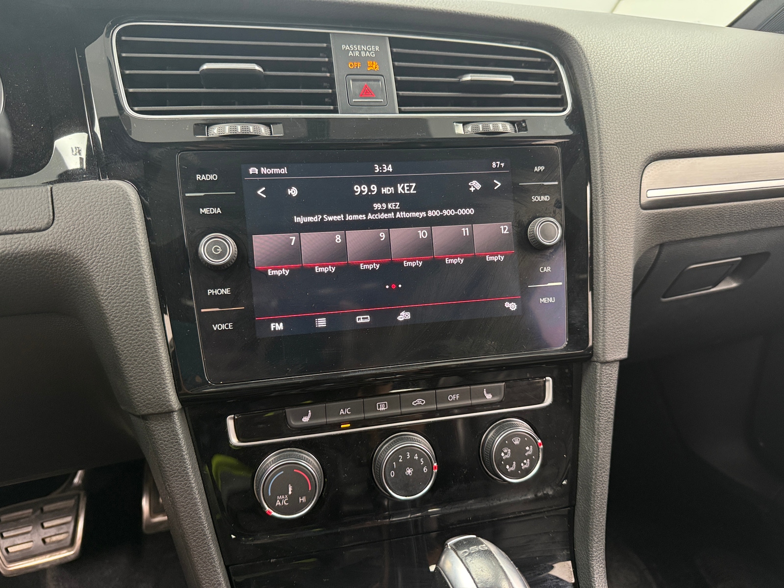 Thumbnail: 2018 Volkswagen Golf - 3