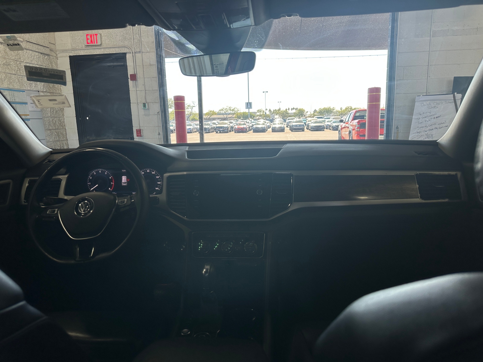 Thumbnail: 2018 Volkswagen Atlas - 2