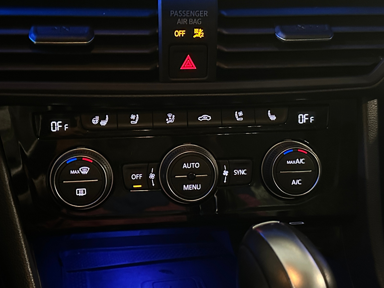 Thumbnail: 2021 Volkswagen Jetta - 3